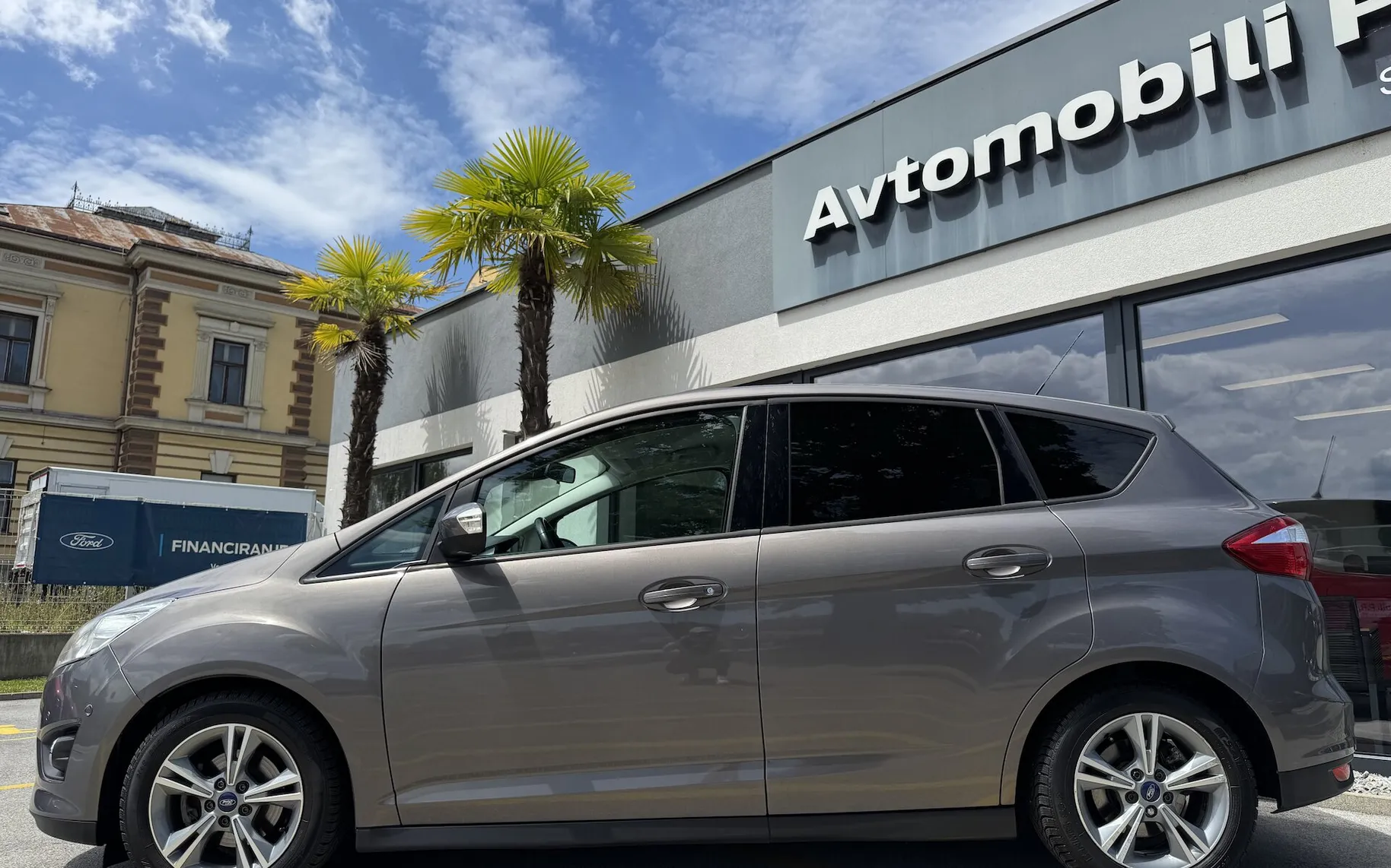 Zunanja slika - Ford C-MAX - 1.0 EcoBoost Trend Edition 88.948km OPR.VELIKI SER - 4