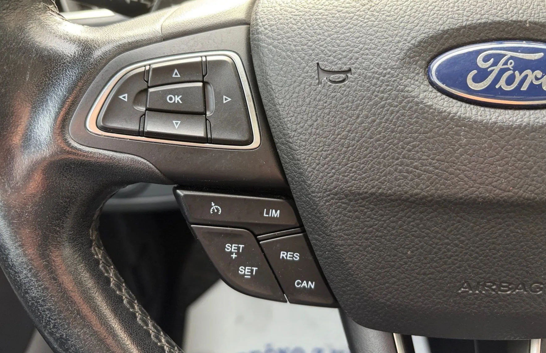 Zunanja slika - Ford Kuga - TITANIUM 4x4 2.0 TDCi Powershift-REDNO SERIVISRAN - 17