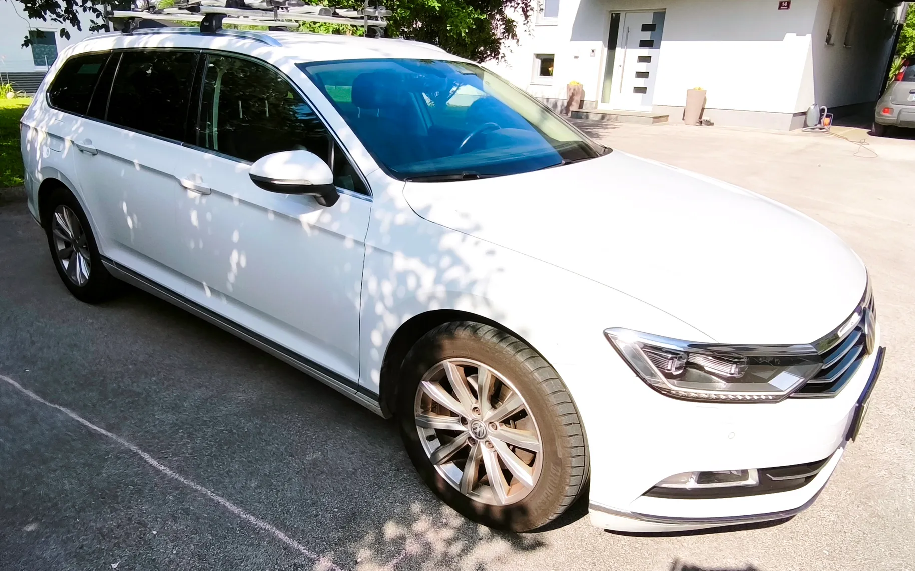 Zunanja slika - VW Passat - Highline oprema, vlečna kljuka - 2