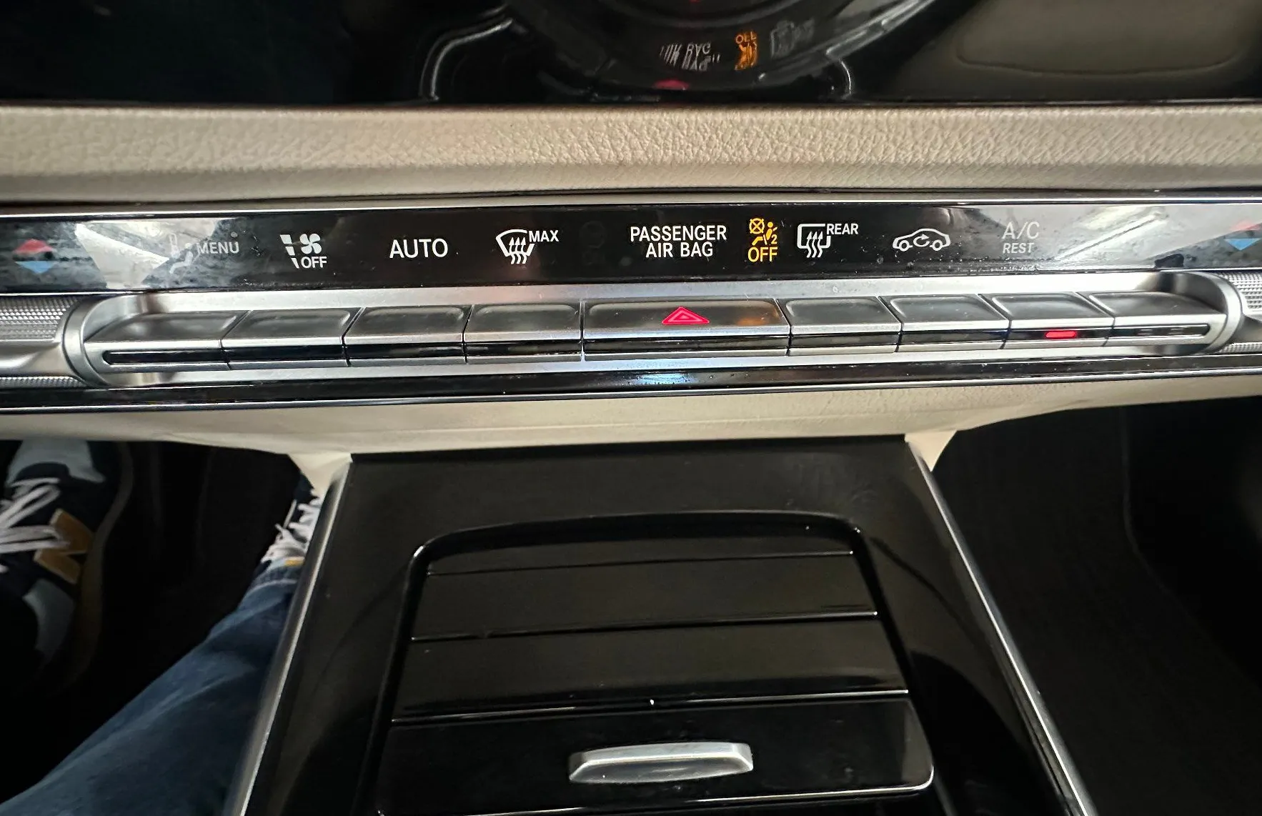 Zunanja slika - Mercedes-Benz GLA-Razred - 250 e Avt.KAMERA.NAVI.ACC.LED.USNJE.SAMO 49.000 KM - 2