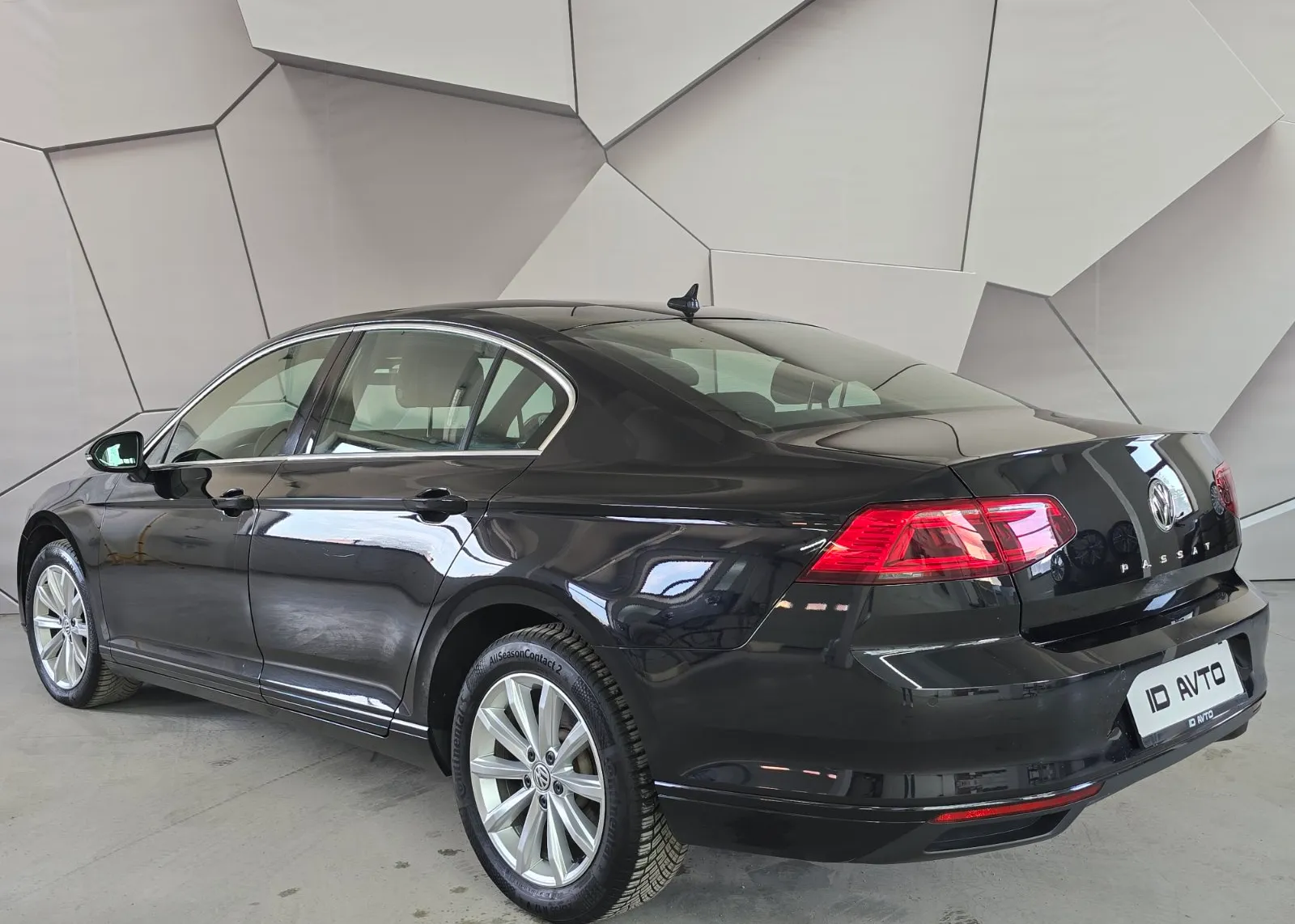 Zunanja slika - VW Passat - 2,0 TDI BMT Connect - 3