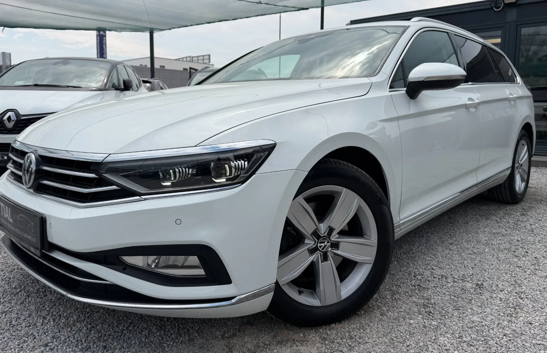 Zunanja slika - Volkswagen Passat - Variant 2.0 TDI DSG-SLO-HIGHLINE-ACC-FULLLED-OPR VELIK SER - 1