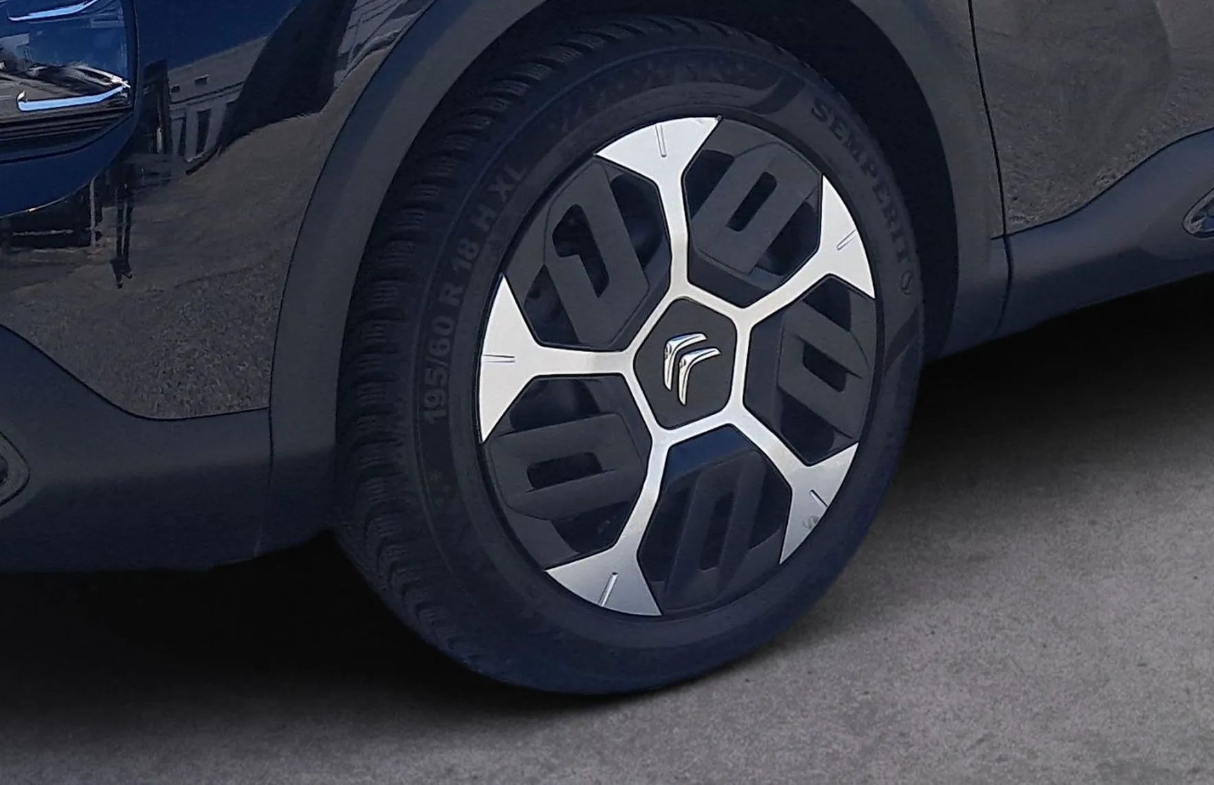 Zunanja slika - Citroën C4 - 1.2 PureTech AUT. - 6