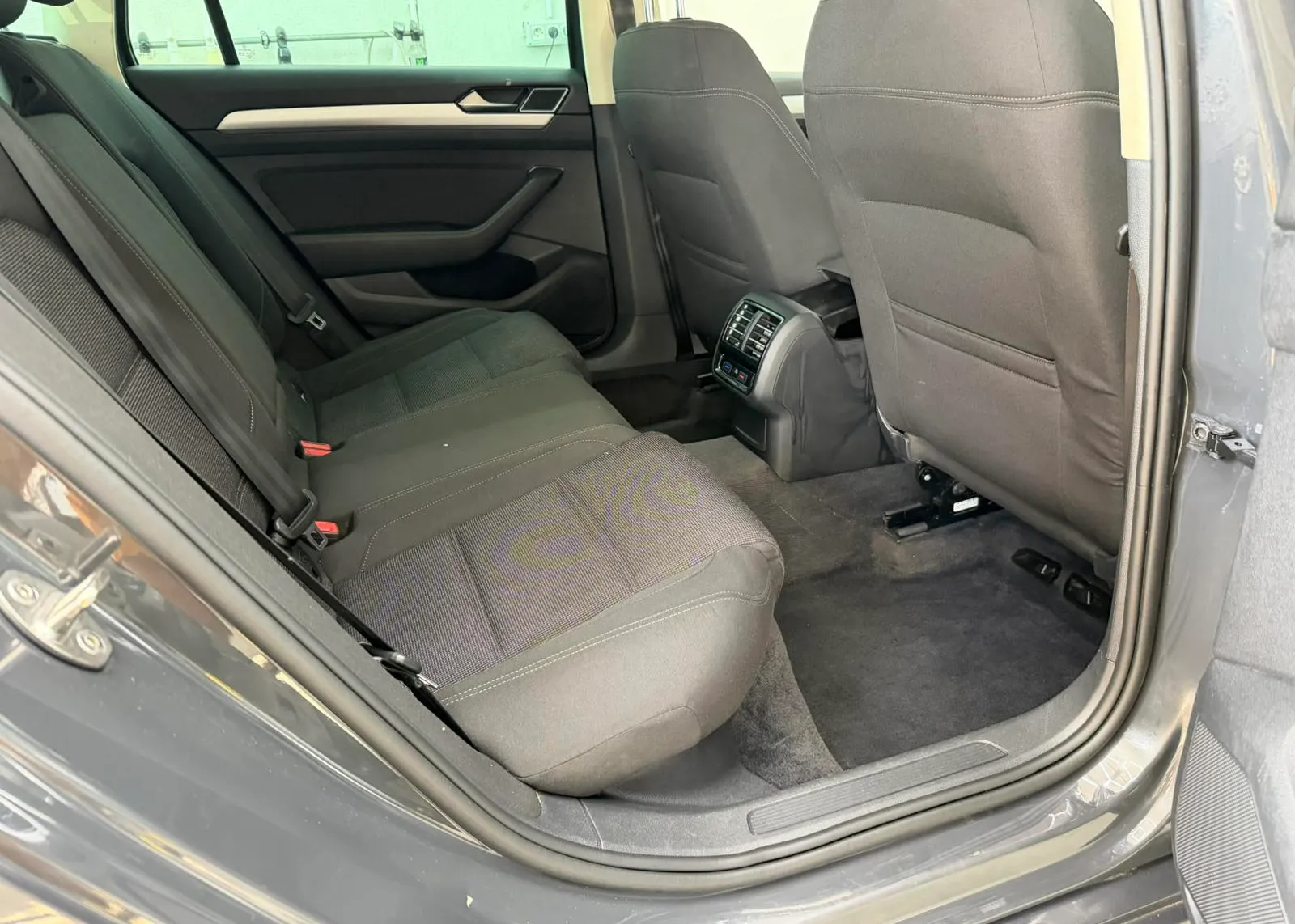 Zunanja slika - Volkswagen Passat - Variant 2,0 TDI BMT Highline - 6