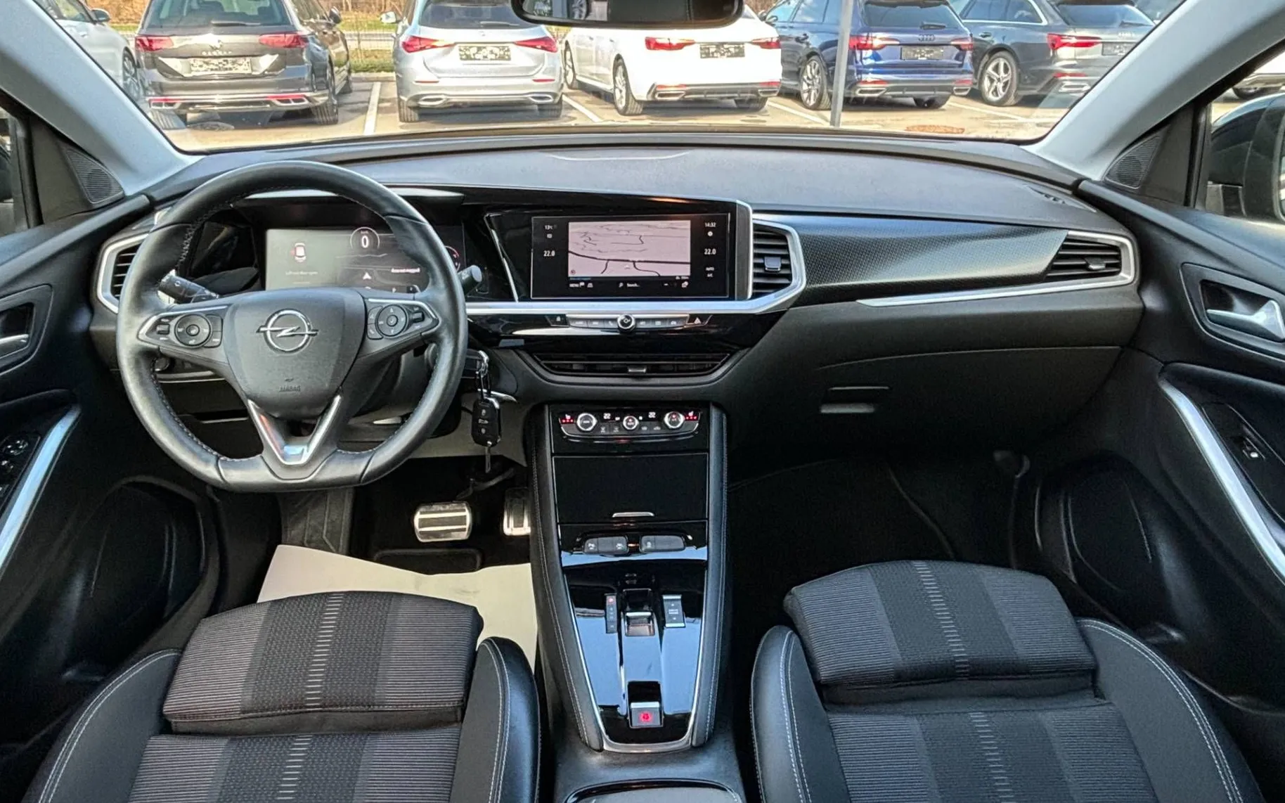 Zunanja slika - Opel Grandland - 1.2 TURBO GS LINE LED-KAMERA-NAVI - 9