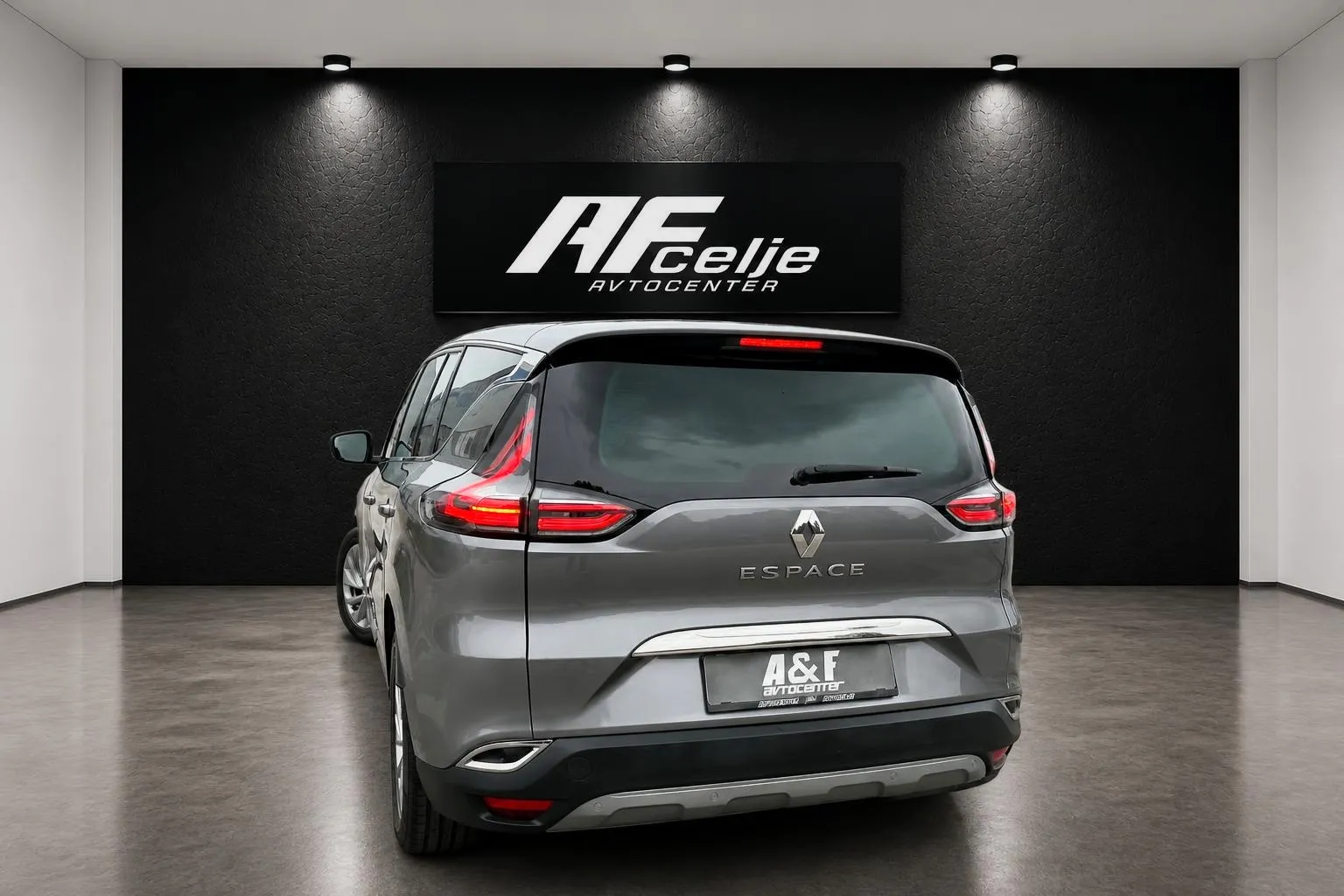 Notranja slika - Renault Espace - 1.6 DCI-AUT-7 SEDEŽEV-177.000km-LIZING ZA TUJCE-.. - 7