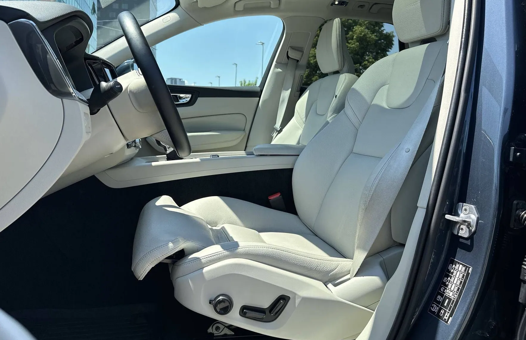 Zunanja slika - Volvo XC60 - T6 AWD Inscription Avt. - 10