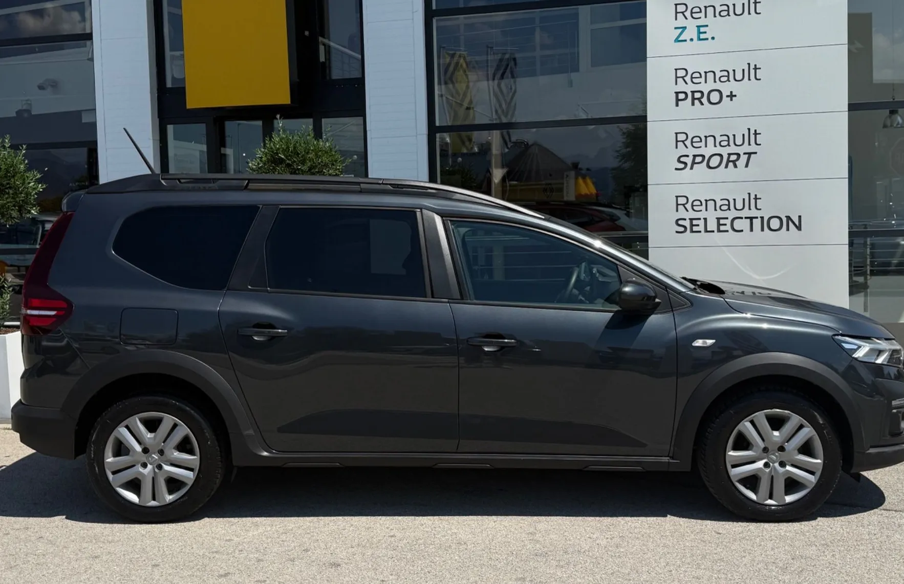 Zunanja slika - Dacia Jogger - 1.0 Tce Comfort 100 1LASTINK - 4