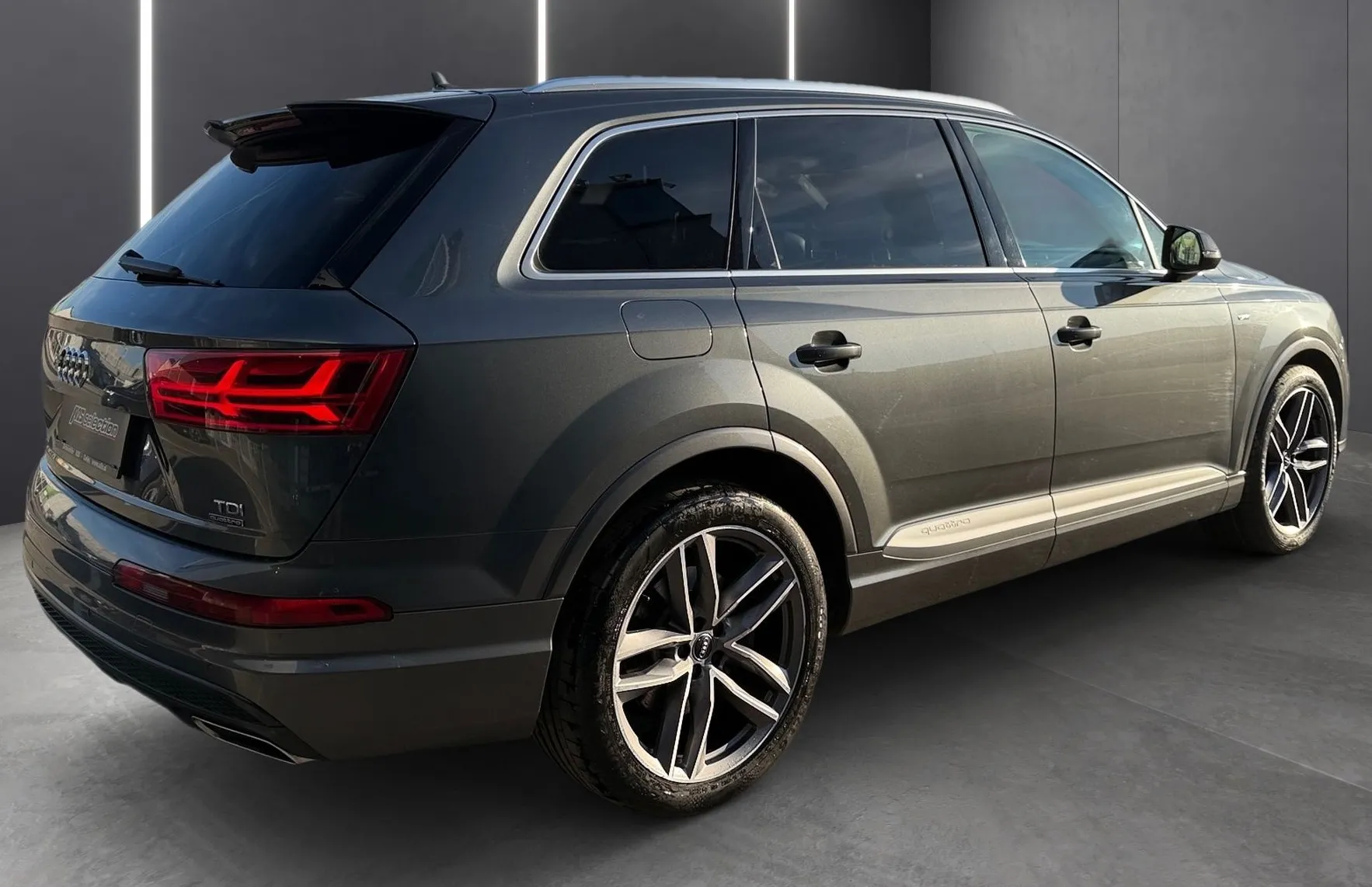 Zunanja slika - Audi Q7 - 3.0 TDI Q S-Line-Night Vision-Zračno vzmetenje... - 3
