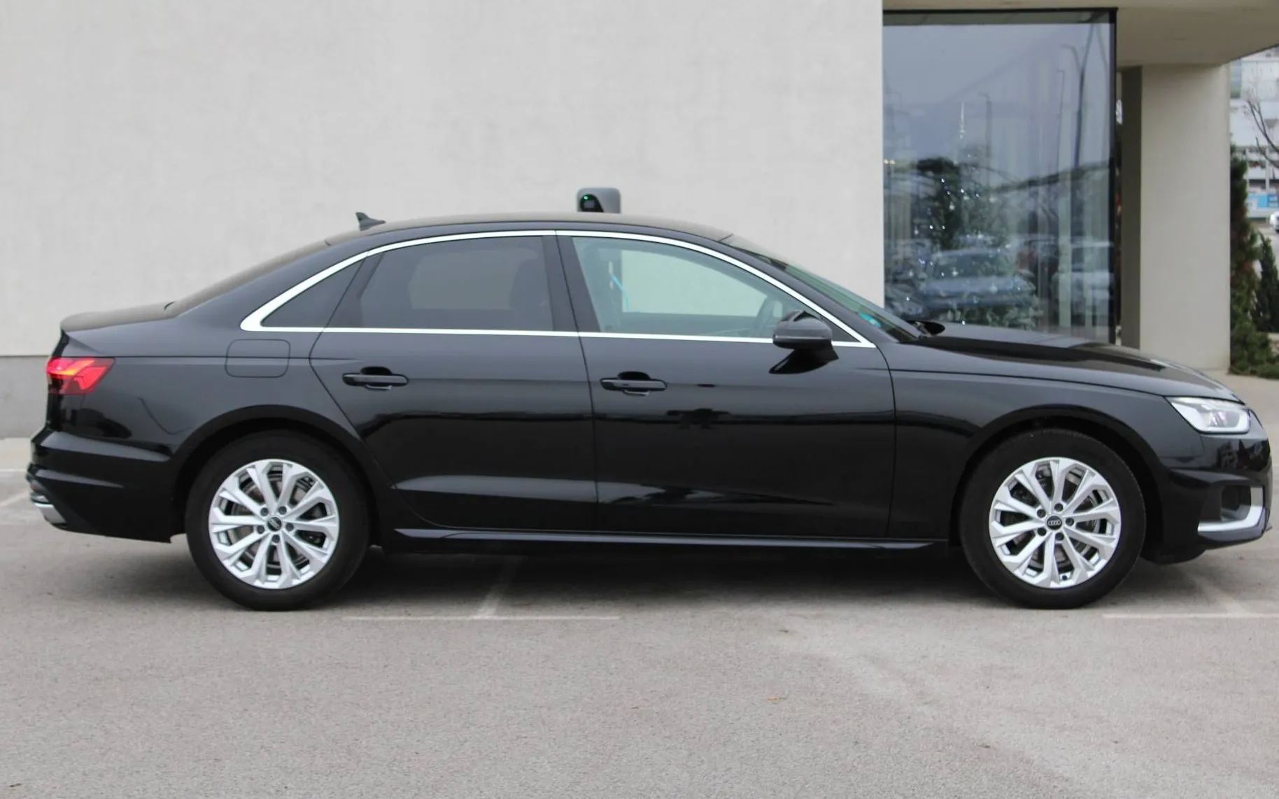 Zunanja slika - Audi A4 - 35 TDI S tronic advanced FULL LED KAM GRET SED - 6