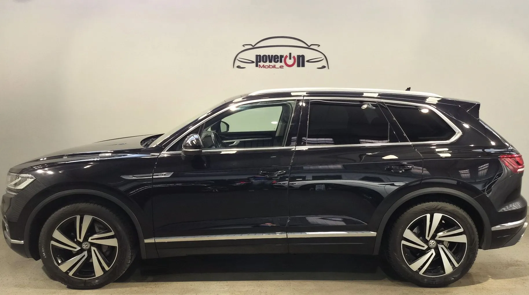 Zunanja slika - Volkswagen Touareg - 4motion V6 TDI BMT R-Line Tiptronic TEMP LUFT LED - 2