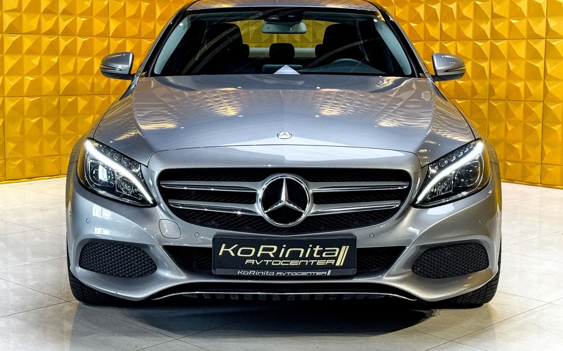 Zunanja slika - Mercedes-Benz C-Razred - C220d-LED-GRETJE-NAVI-PDC - 4