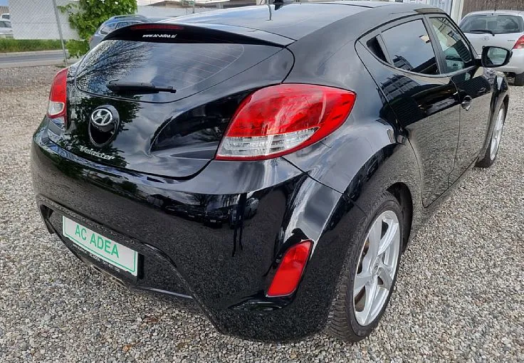 Zunanja slika - Hyundai Veloster - 1.6 GDI - HITRI KREDIT BREZ POLOGA - ODLIČEN - 4