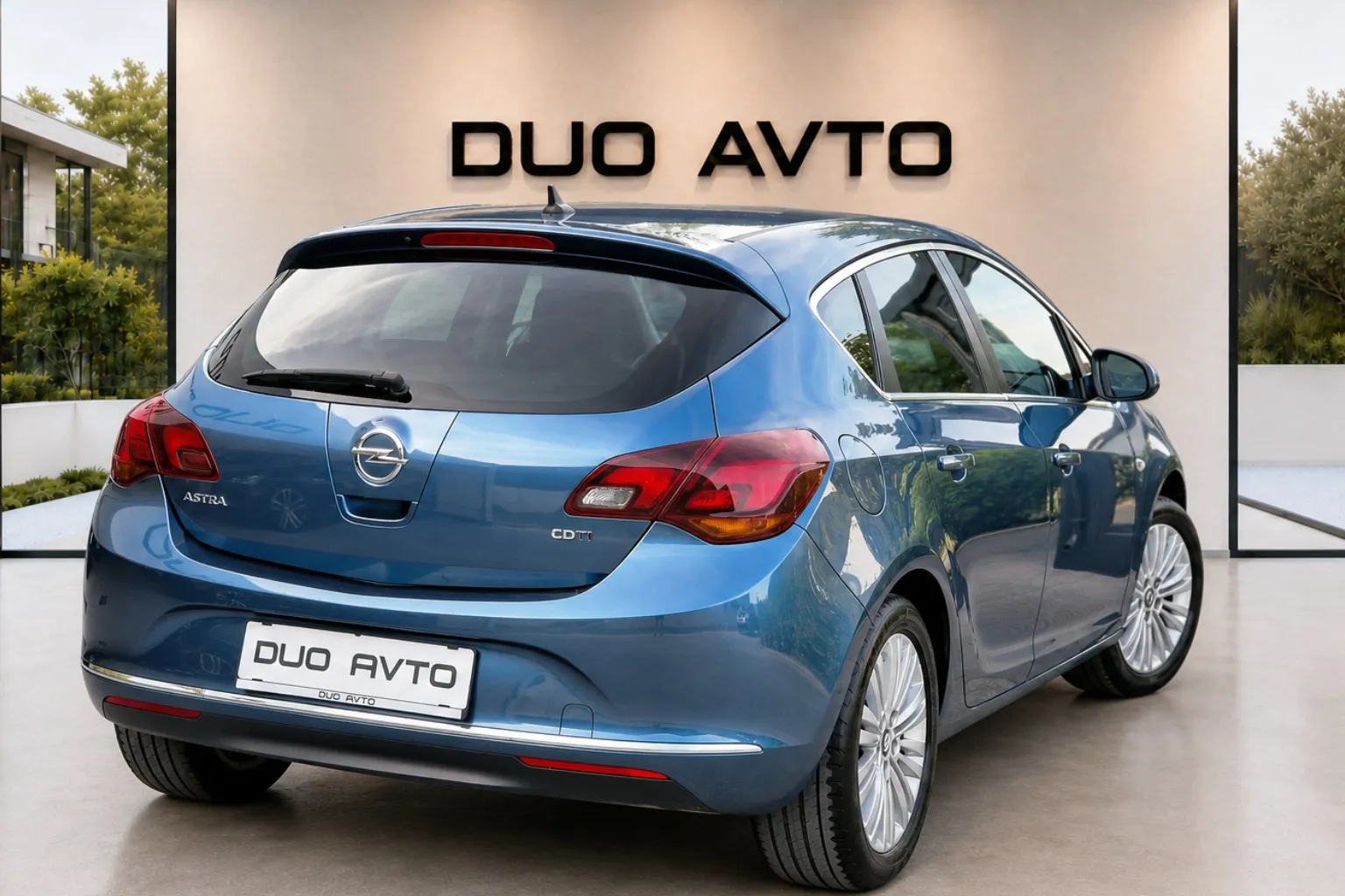 Notranja slika - Opel Astra - 1.6CDTI-100KW-COSMO-NAVI-LED-SLO-LEANPAY - 10