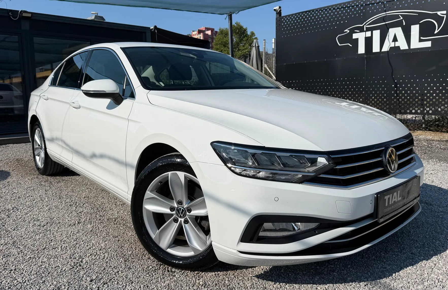 Zunanja slika - Volkswagen Passat - 2.0 TDI DSG-KAMERA-NAVI-ACC-LINE ASS-LED-SLO - 3