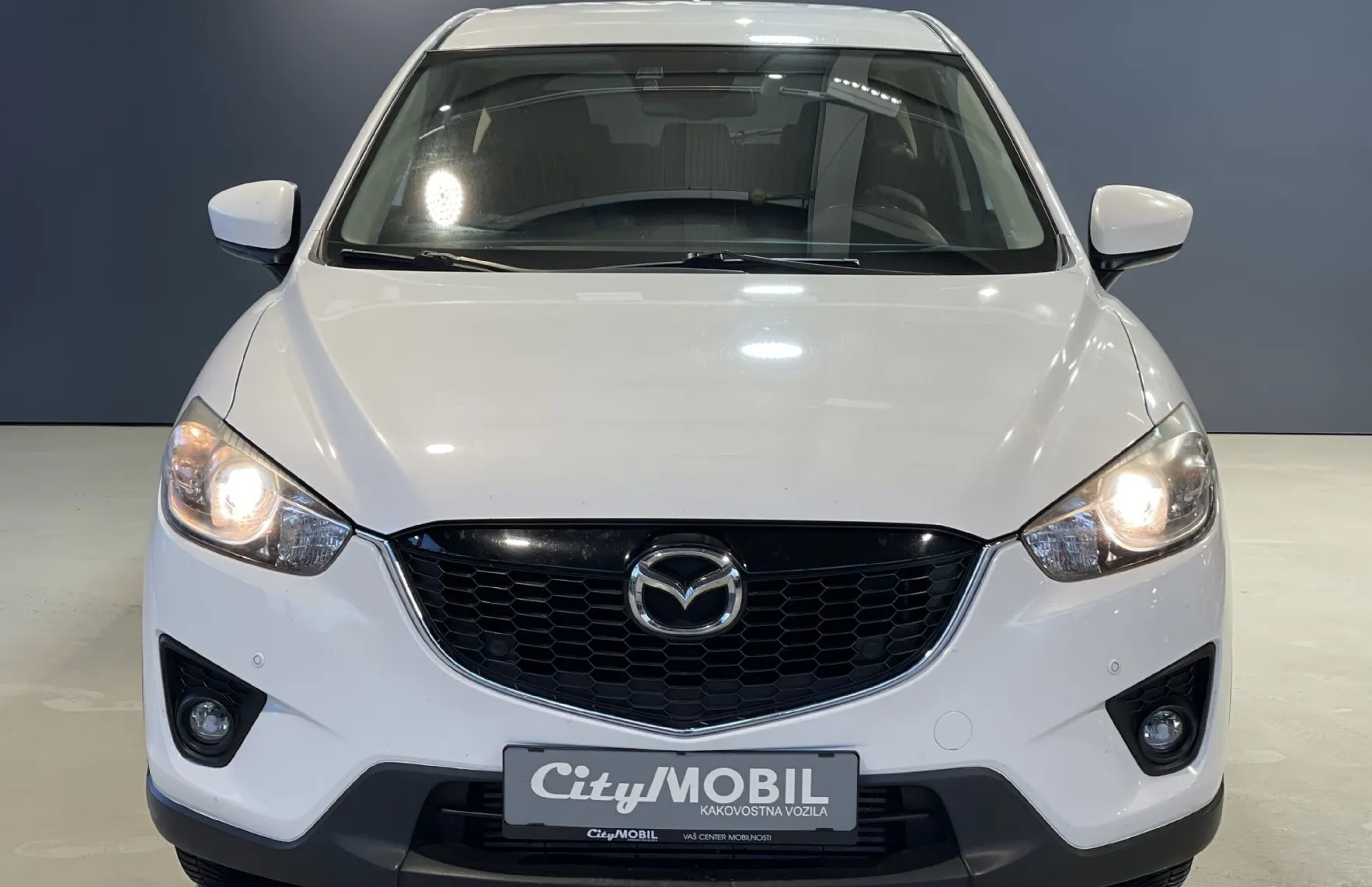 Zunanja slika - Mazda CX-5 - KEYLESS-NAVI-4X4-MEMORY-USNJE-GRETJE-BOSE-ALU-LED - 2