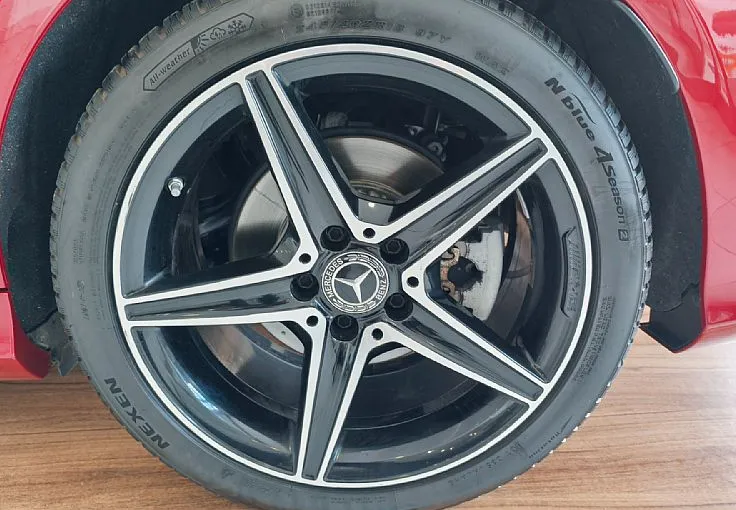 Zunanja slika - Mercedes-Benz C-Razred - C 220d FULL AMG-USNJE-KAMERA-TEMP-NAVI-LED-VIDEO - 4