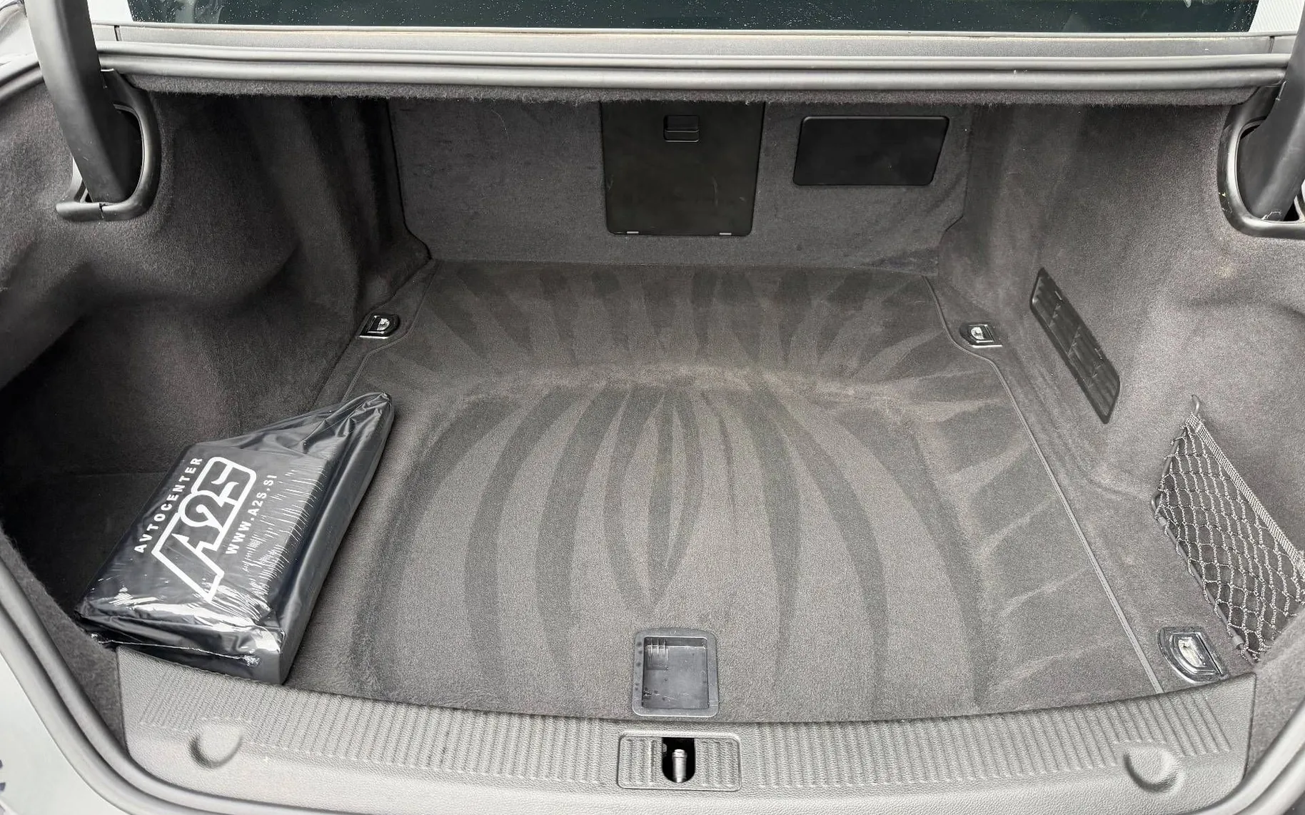 Notranja slika - Audi A8 - quattro 3.0 TDI Tiptronic-Matrix LED-Šibedah-Webas - 7