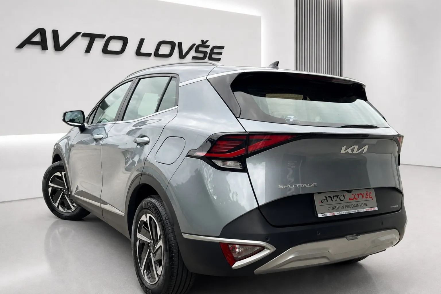 Zunanja slika - KIA Sportage - 1.6 CRDi  Style. DCT-1 LASTNICA-ALU-NAVI-KAM-LED.. - 5