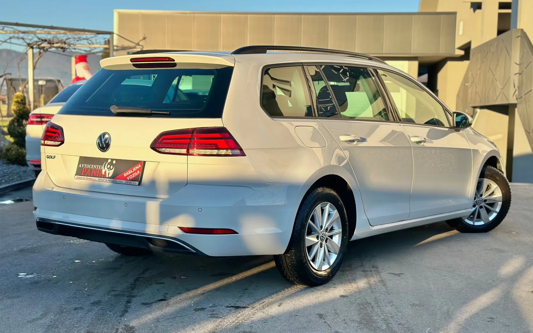 Zunanja slika - VW Golf - Variant 1,6 TDI BMT Comfortline+SLO+1.LASTNIK+ALU+BREZ - 4