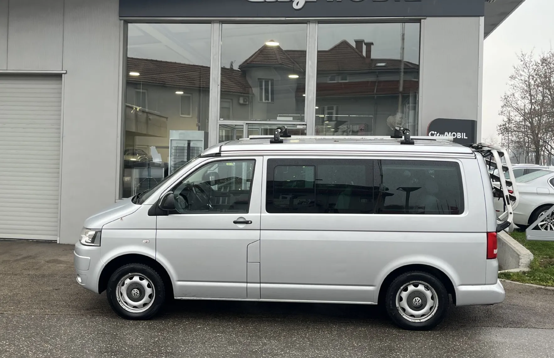 Zunanja slika - Volkswagen California - 1 LASTNIK-GRETJE SEDEŽEV-KLIMA - 11