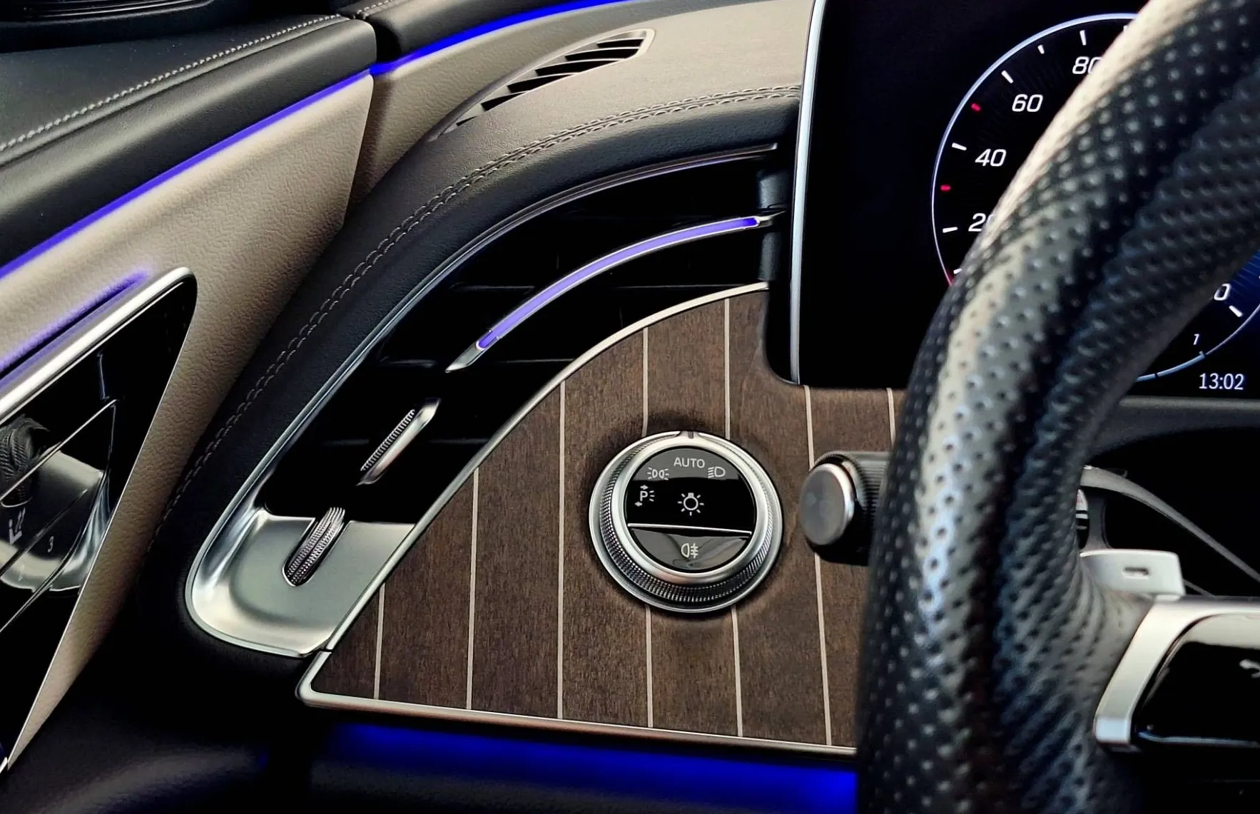Zunanja slika - Mercedes-Benz E-Razred - E 220d 4MATIC AMG Line•AIR•KAM360•AMBIENT•MEMORY• - 16