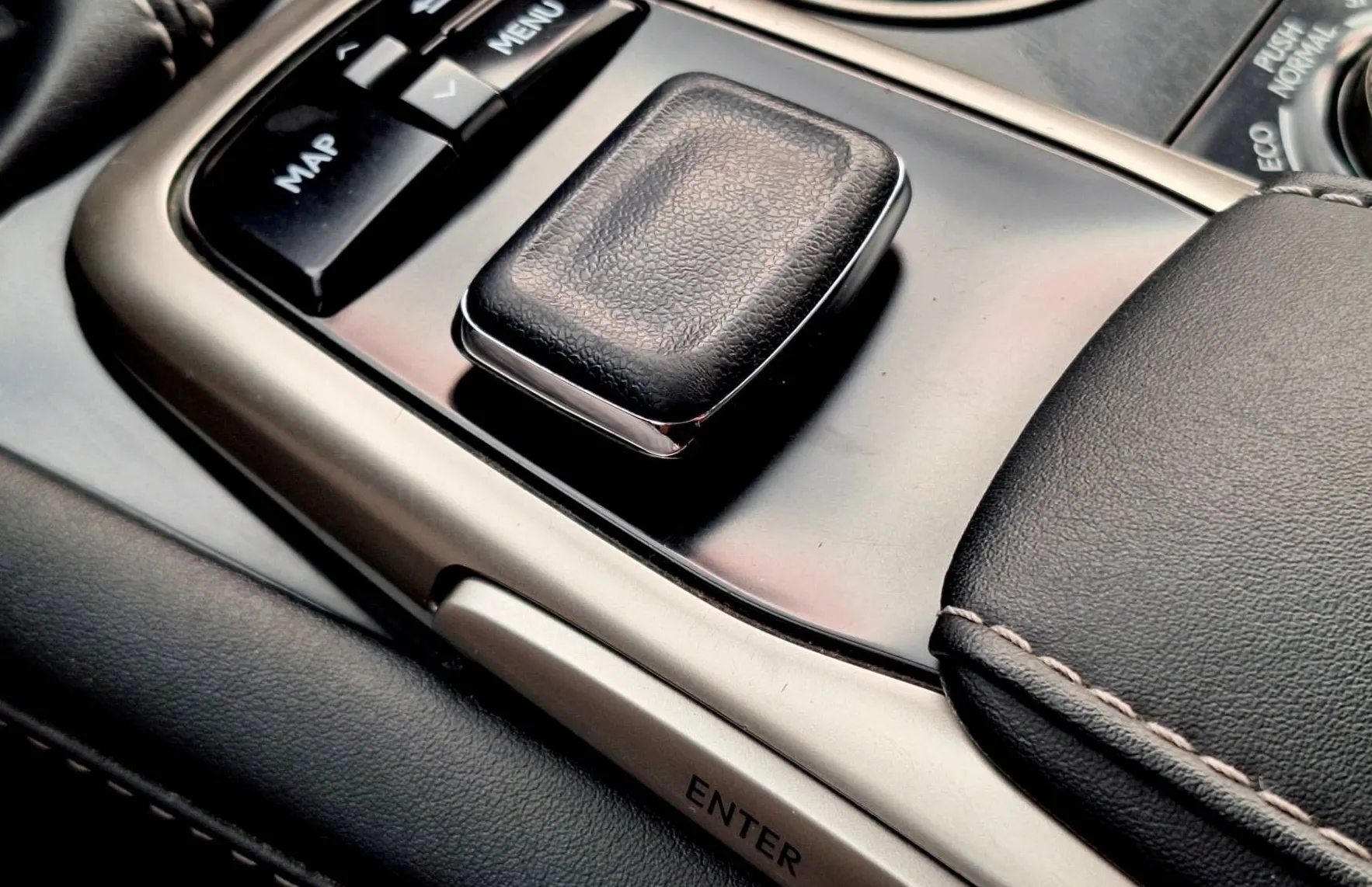 Zunanja slika - Lexus RX - 450h AWD Luxury•MEMORY•GRET.HLAJ.SEDEŽEV•ACC• - 15