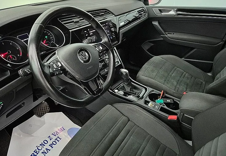 Zunanja slika - Volkswagen Touran - 2.0 TDI R-Line Edition DSG 7SED-LED-18COL-KAMERA - 6