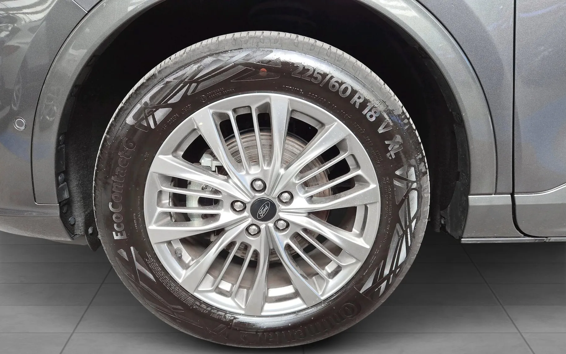 Zunanja slika - Ford Kuga - 2.5 Duratec PHEV Vignale AVT.-SLO-USNJE-HEAD-UP - 13