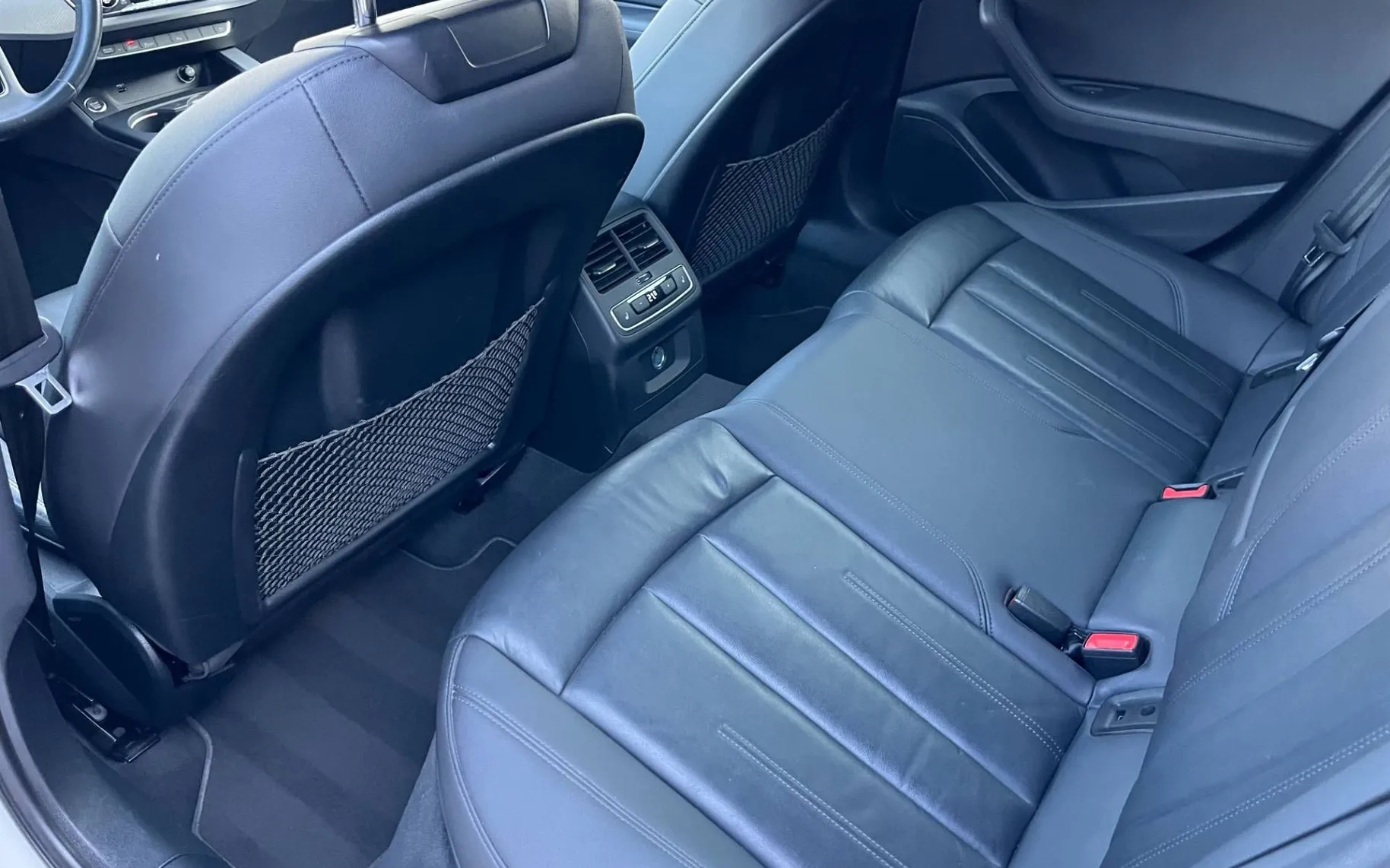 Notranja slika - Audi A4 Avant - 35 TDI S tronic-1 LASTNICA-VIRTUAL-MATRIX-KLJUKA.. - 10