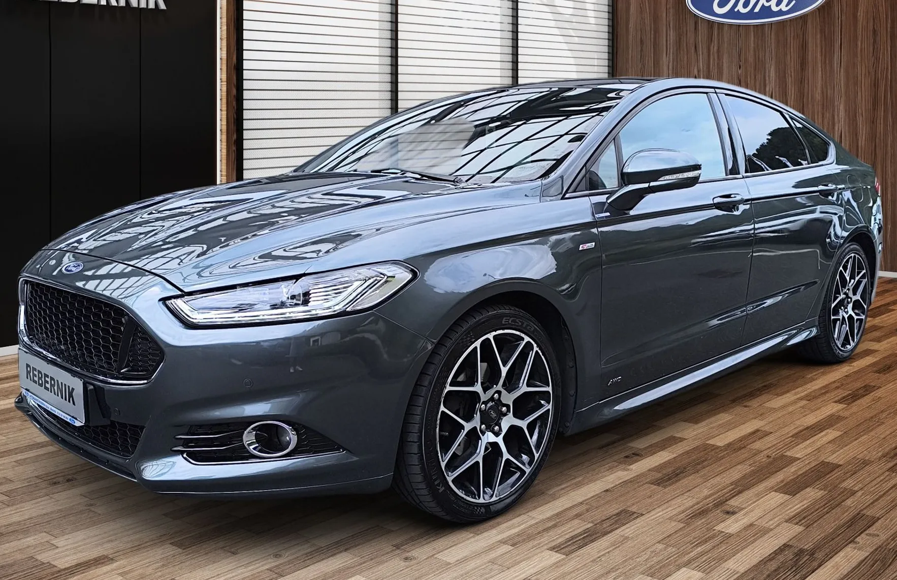 Zunanja slika - Ford Mondeo - 2.0TDCi ST LINE180PS-AWD-1.LAST.-LED-PANO-5 VRATNI - 2