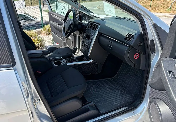 Zunanja slika - Mercedes-Benz B-Razred - B 180 CDI LEPO OHRANJEN - 10
