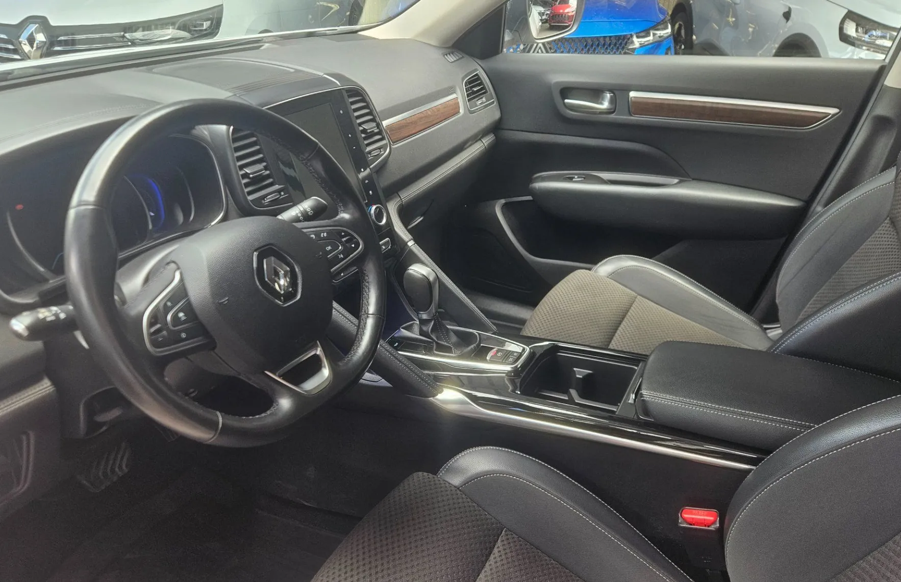Zunanja slika - Renault Koleos - 4WD dCi 175 Energy Intens X-tronic - 5