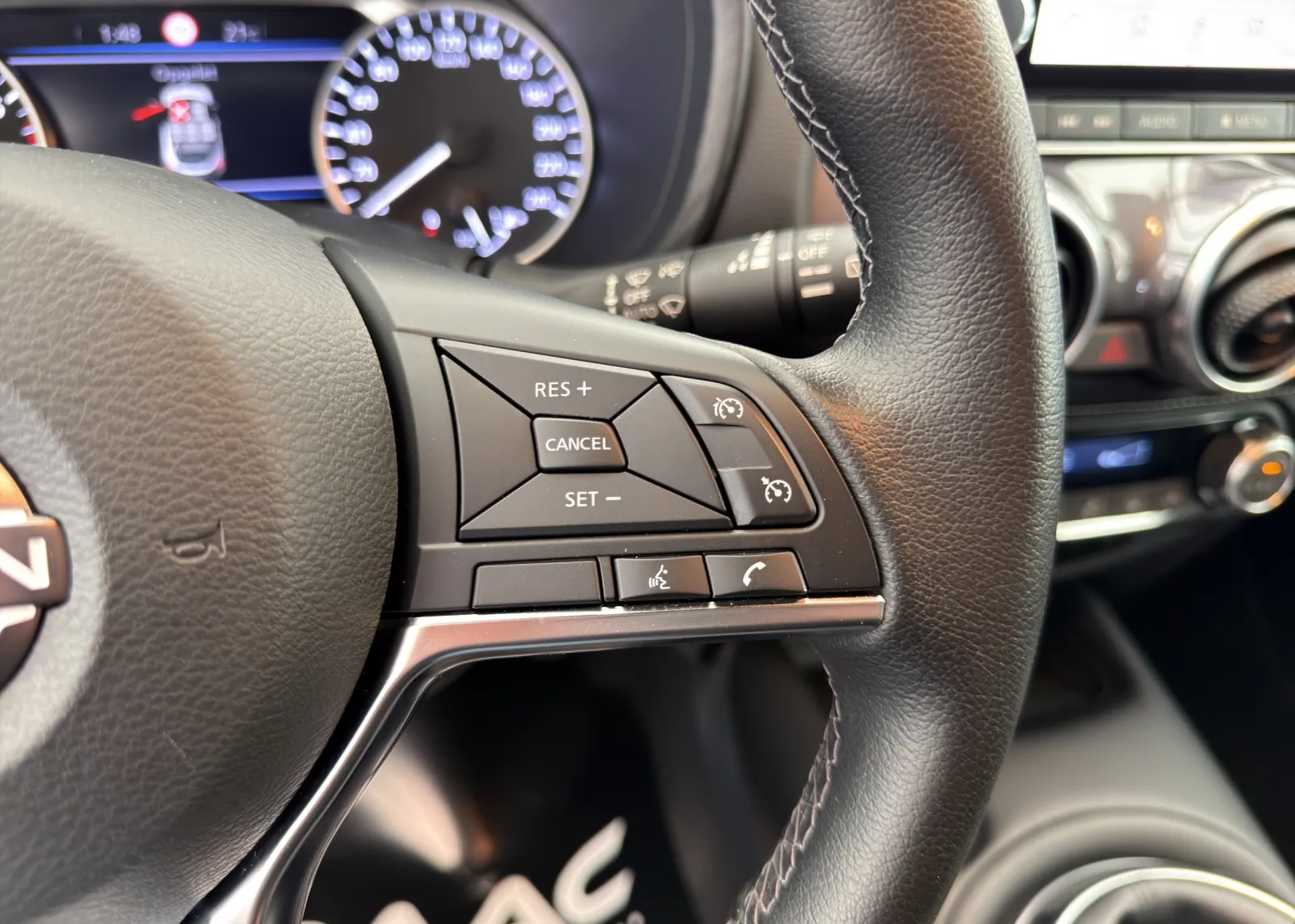 Zunanja slika - Nissan Juke - 1,0 DIG-T - 6