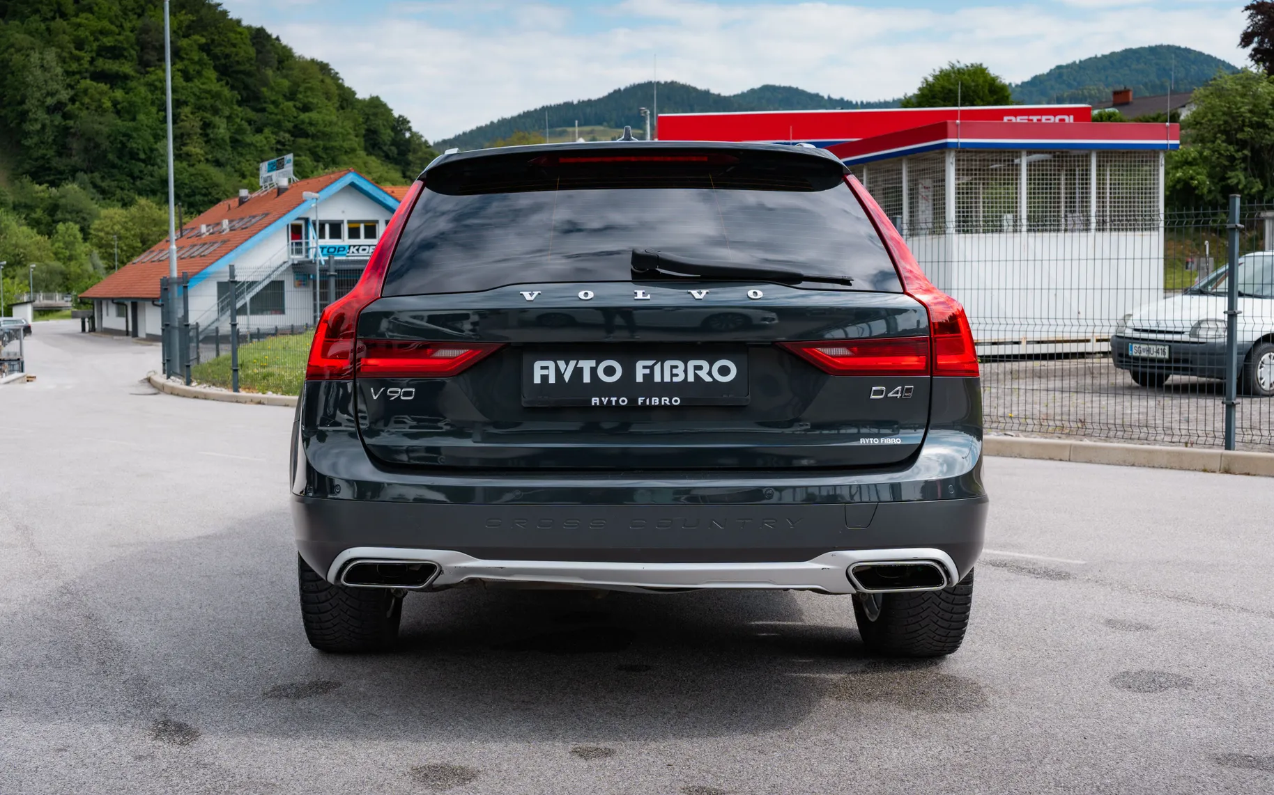 Zunanja slika - Volvo V90 - Cross Country D4 AWD Pro Avt. - 5