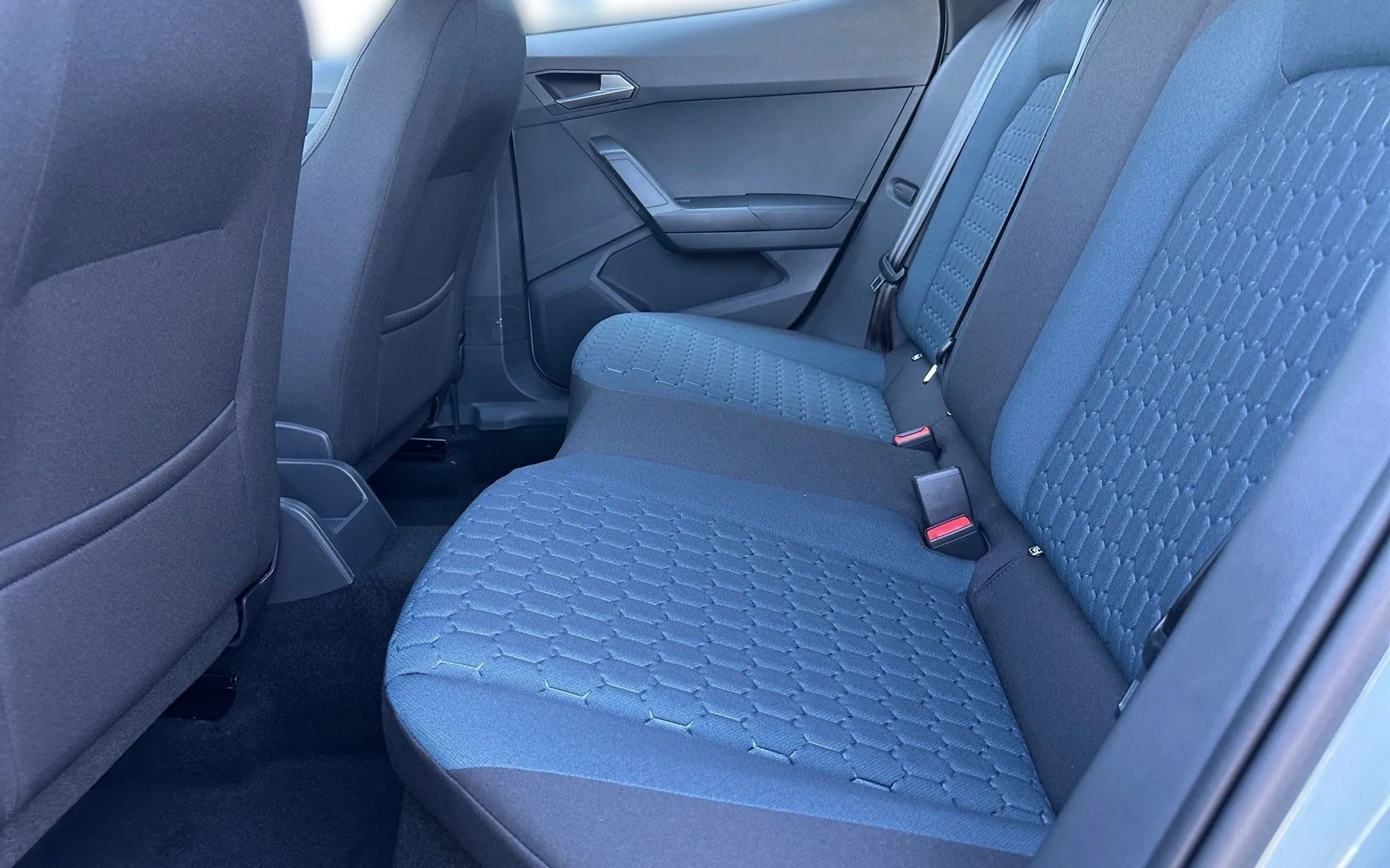 Notranja slika - Seat Arona - 1.0 Eco TSI Style... - 11