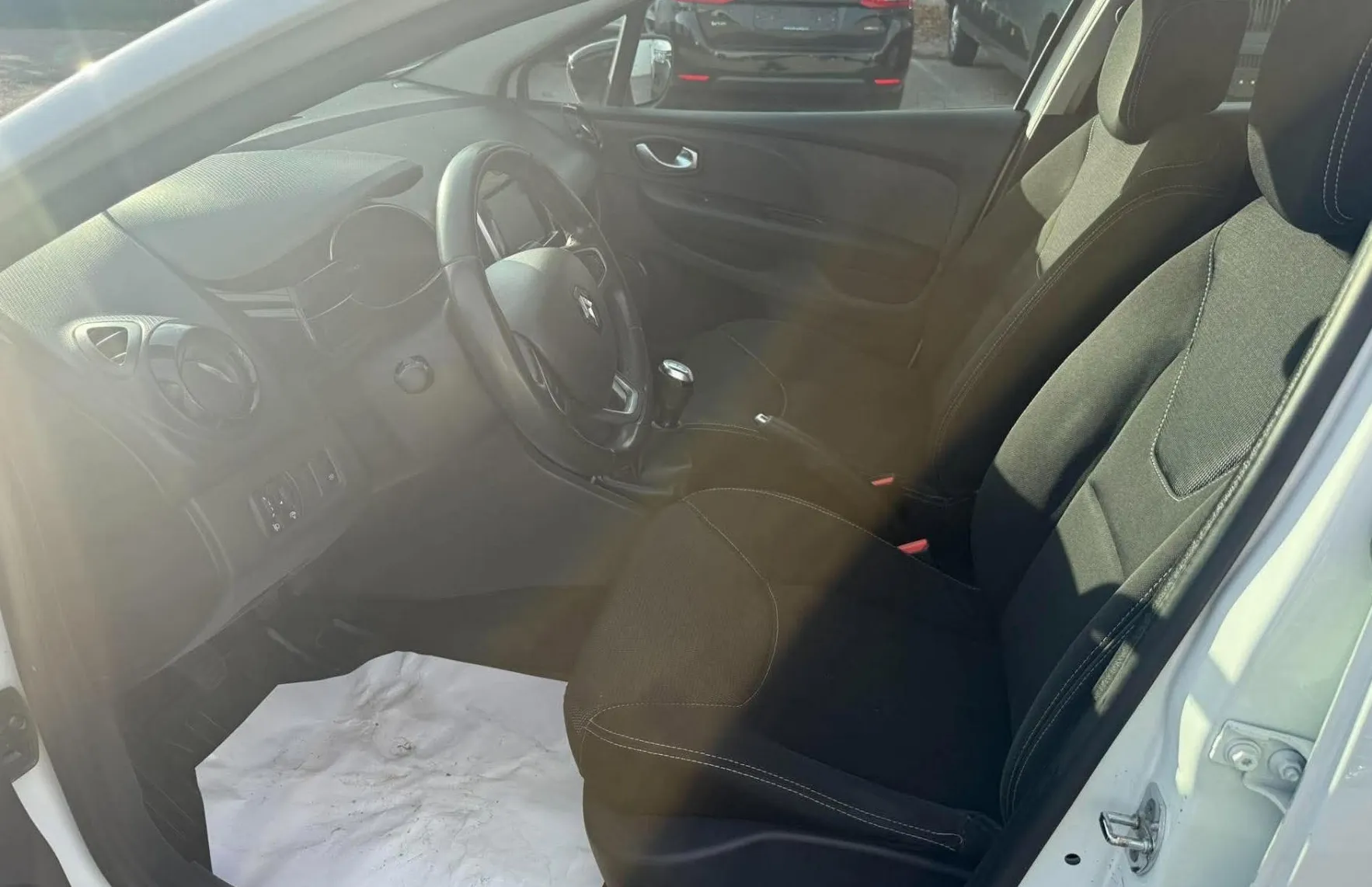 Zunanja slika - Renault Clio - TCe 75 Generation - 9