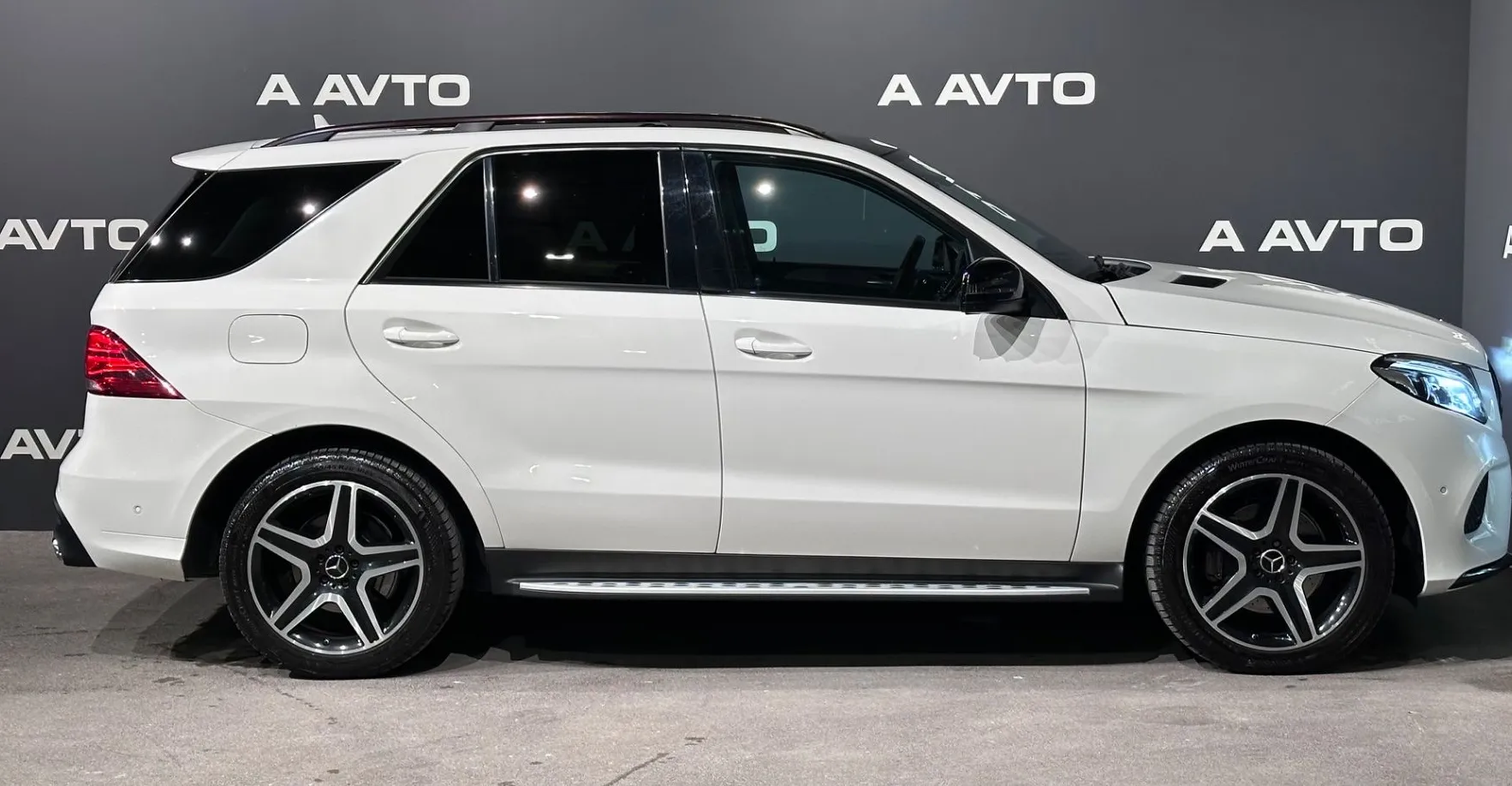 Zunanja slika - Mercedes-Benz GLE-Razred - GLE 250 d 4MATIC Avt. AMG-AIRMATIC-PANORAMA-KAMERA - 3