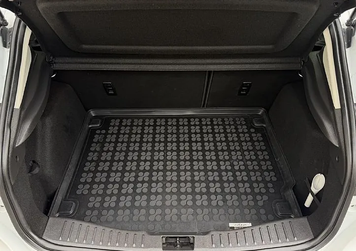 Zunanja slika - Ford Focus - 1.0 Style - LED - ALU16 - SLOVENSKI - TEMP - KLIMA - 12