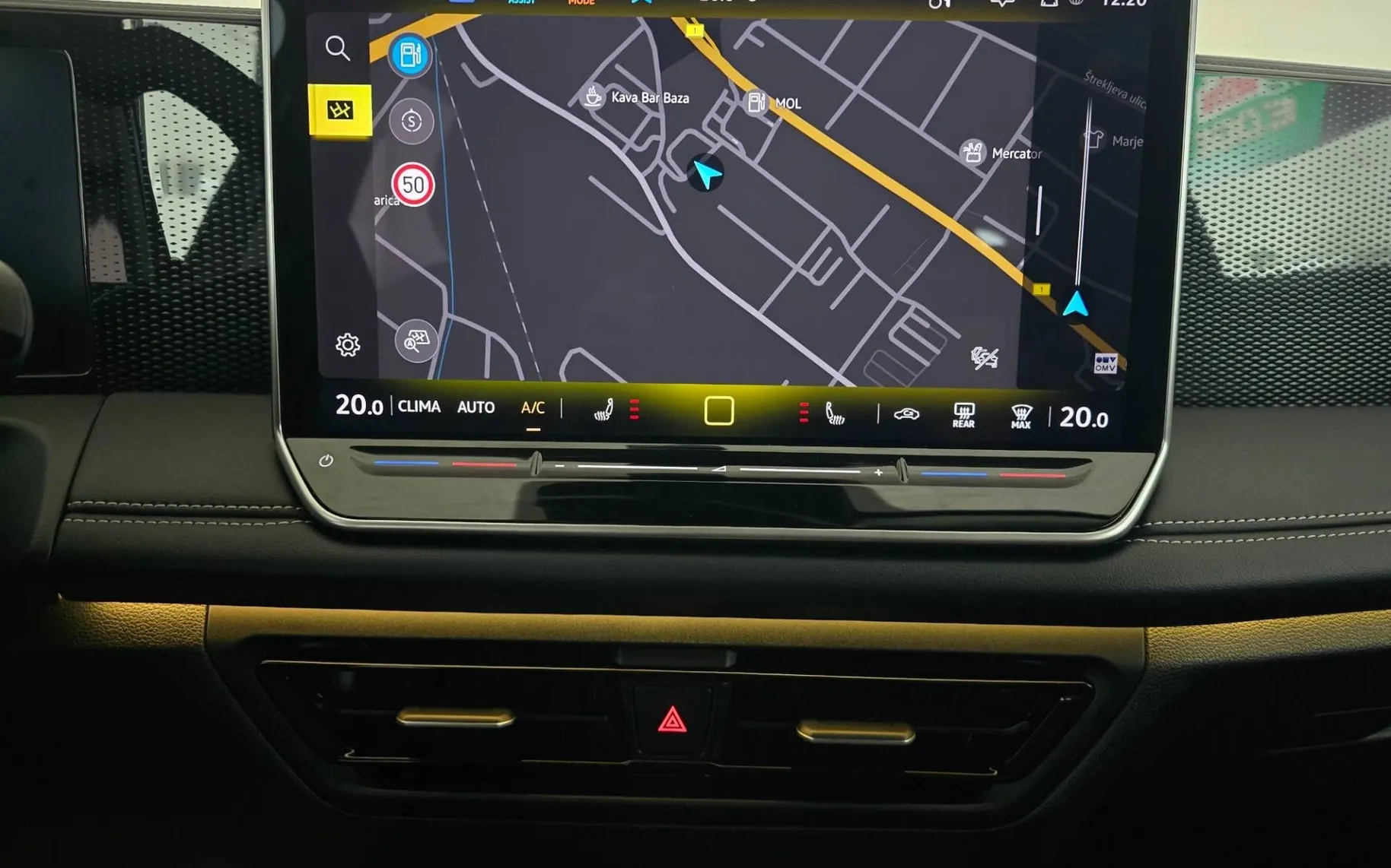 Notranja slika - Volkswagen Tiguan - 1.5 eTSI GOAL DSG - LED Plus.360kam.asistence.navi - 13