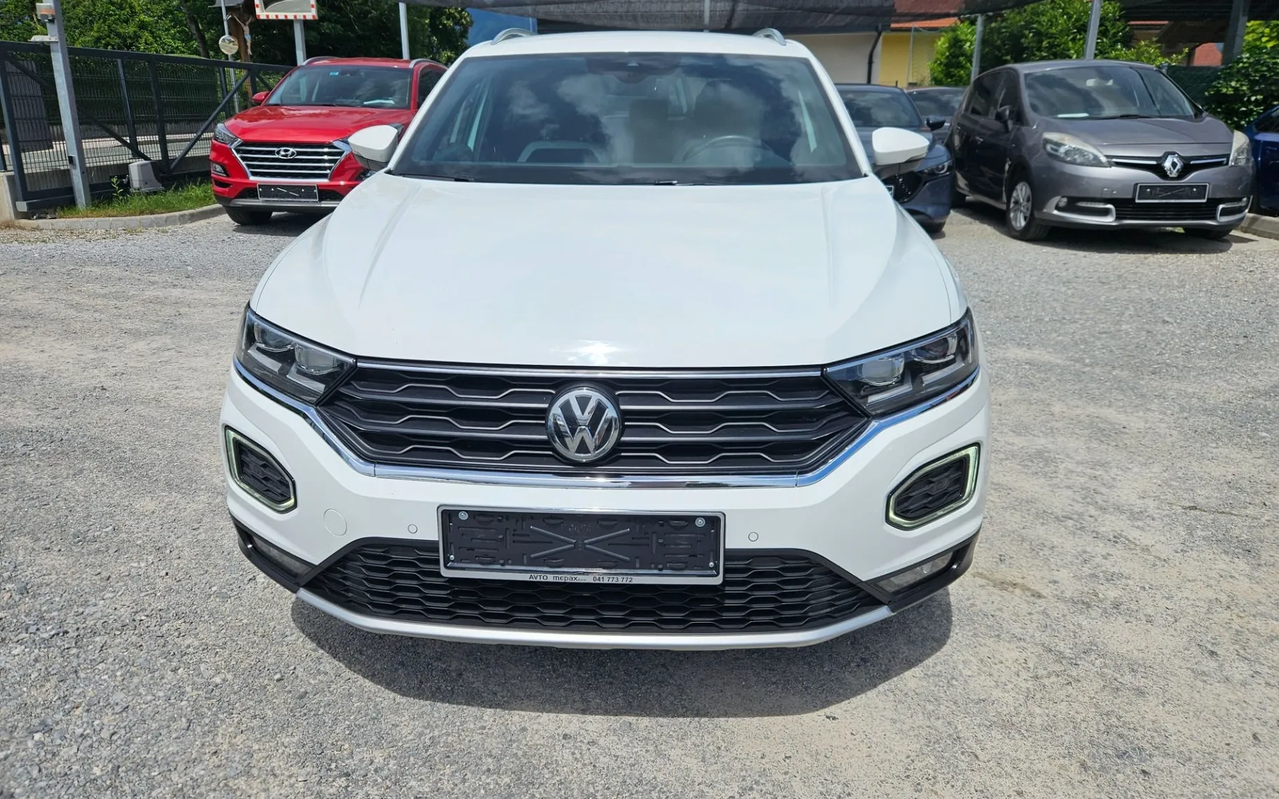 Notranja slika - Volkswagen T-Roc - 4motion 2.0 TDI HIGHLINE  SLO VIRTUAL KAMERA NAVI. - 7