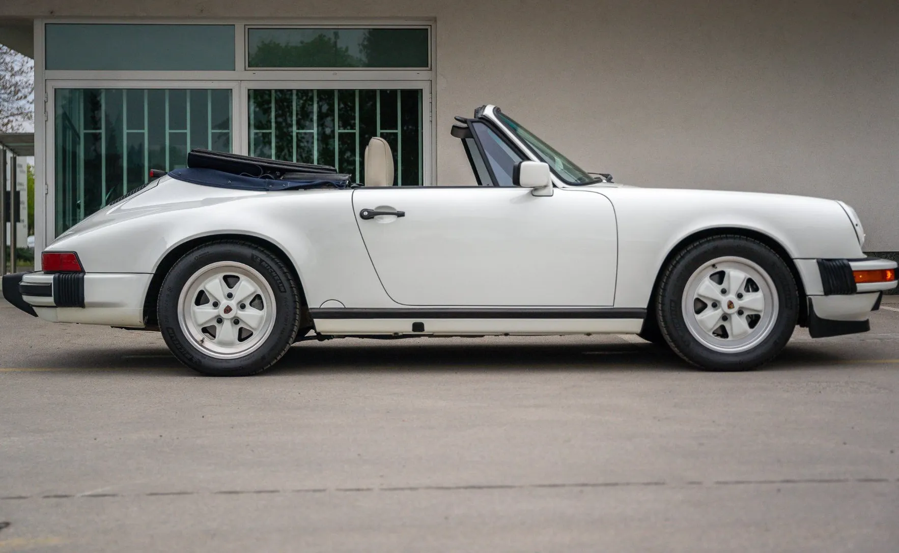 Zunanja slika - Porsche 911 Cabriolet - Carrera 3.2 1988 čudovit primerek - 4