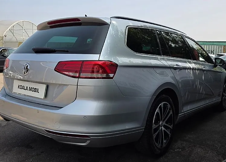 Zunanja slika - VW Passat - Variant 1.6 TDI DSG HIGHLINE LED-NAVI-VIRTUAL-ALU PLATIŠČA - 4