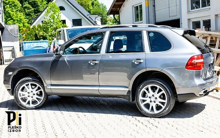 Zunanja slika - Porsche Cayenne - S 4.8 V8 - 4
