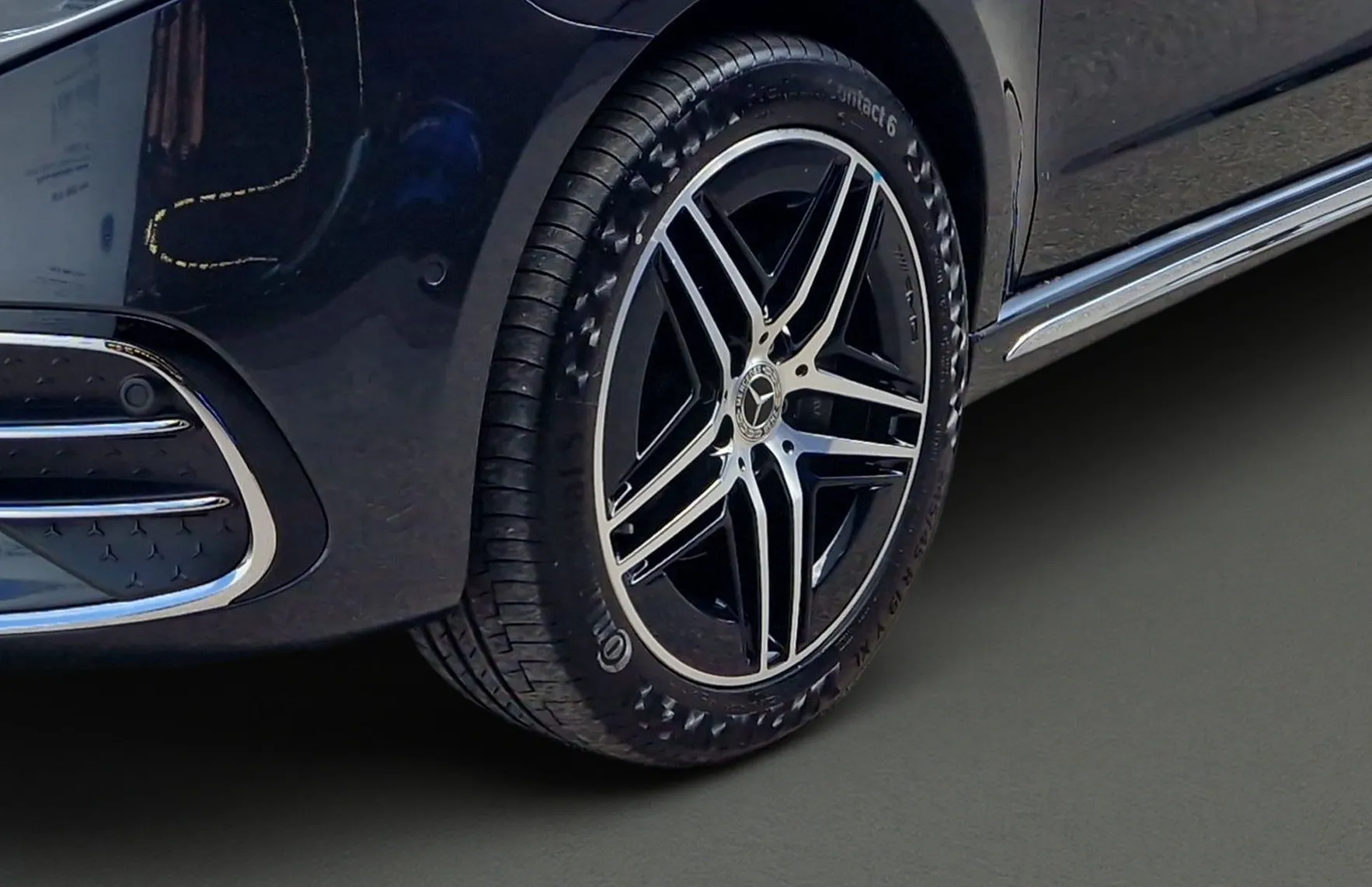 Zunanja slika - Mercedes-Benz V-Razred - V 300 d 4MATIC dolgi Avt. - 6