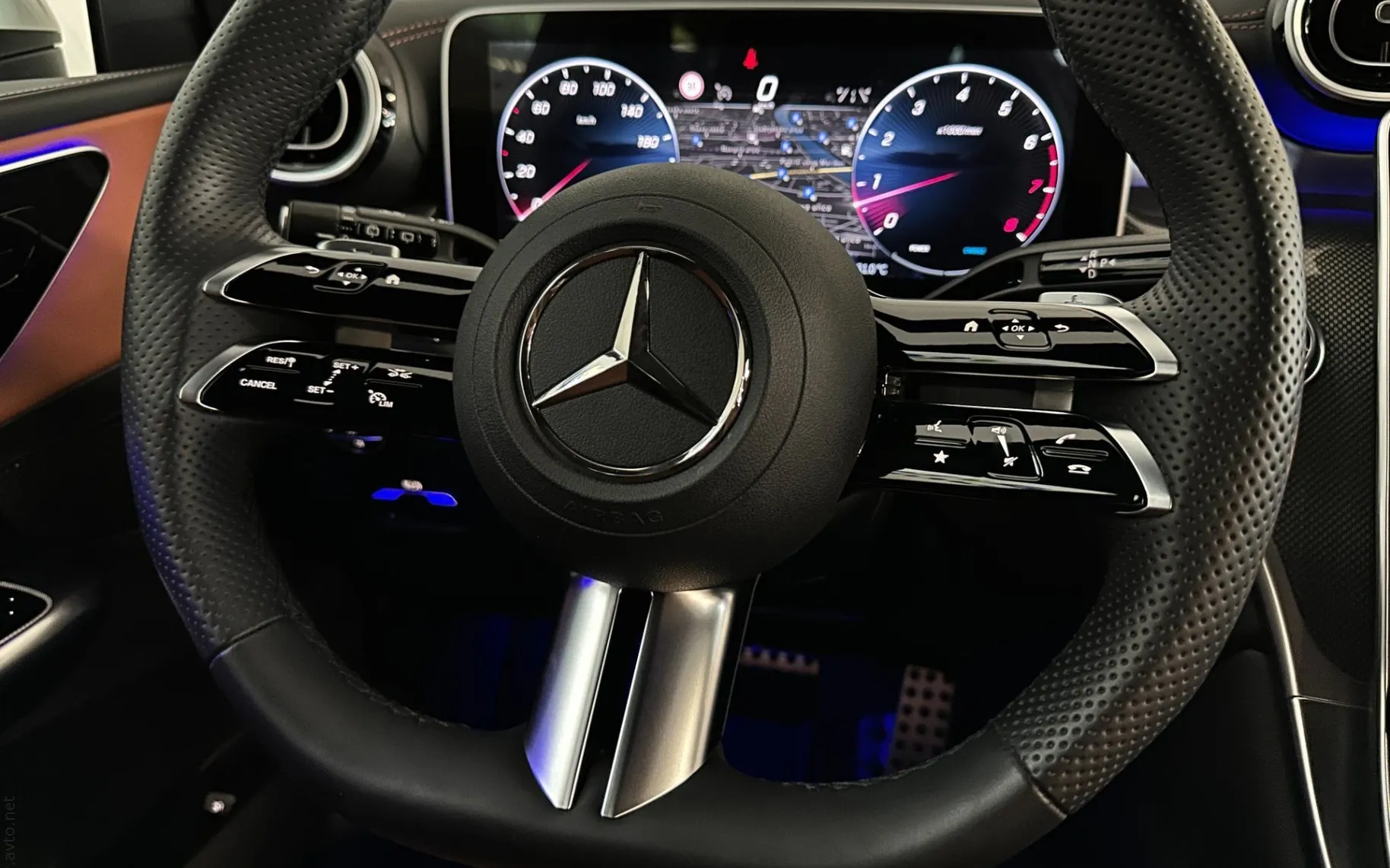 Notranja slika - Mercedes-Benz GLC-Razred - 200|4Matic|AMG|360K|Memory|ACC|KeyGo|Usnje|Gretje. - 11