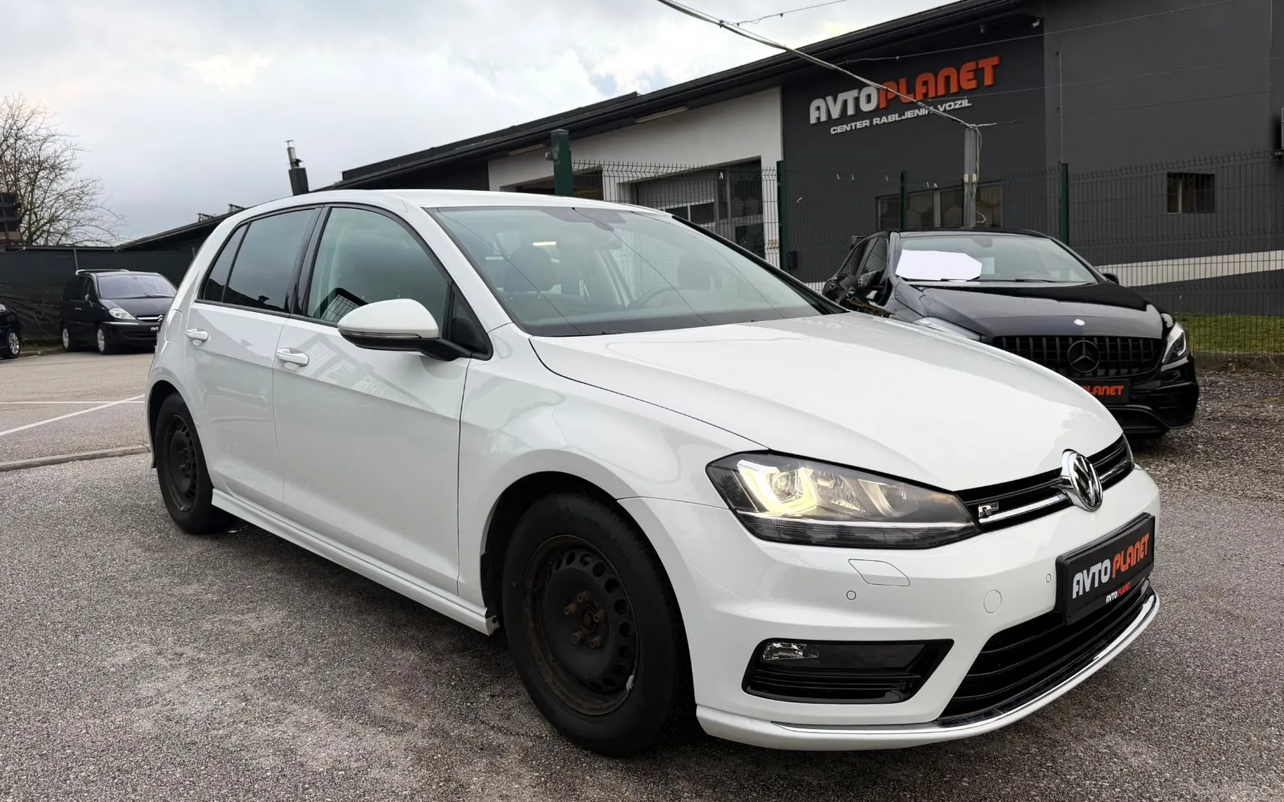 Zunanja slika - Volkswagen Golf - 2.0 TDI 4MOTION R-LiNE SLO.VOZILO LED XENON - 8