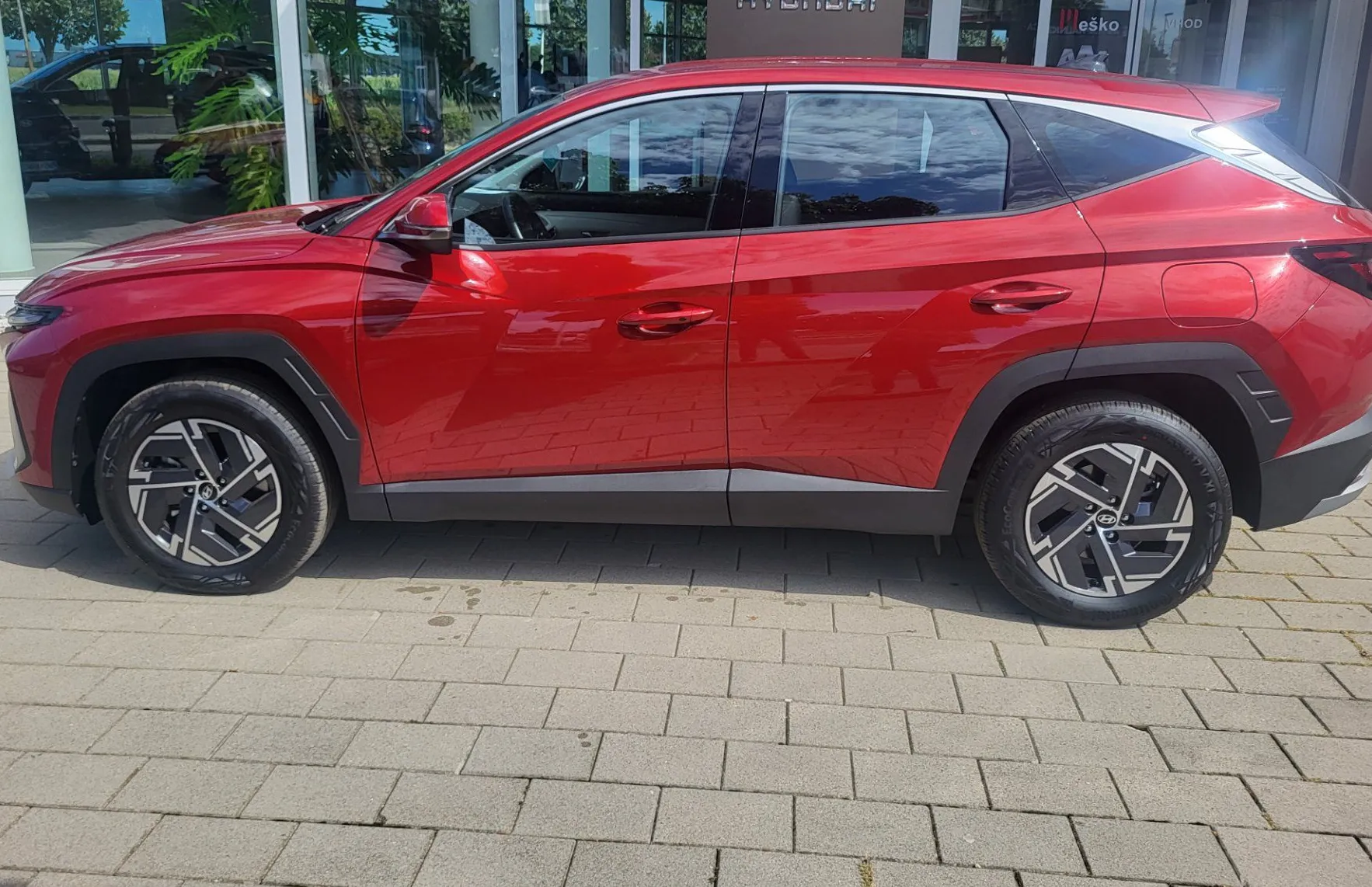 Zunanja slika - Hyundai Tucson - 1.6 T GDI Premium slo-1last-acc-navi-pdc-alu-kamer - 3