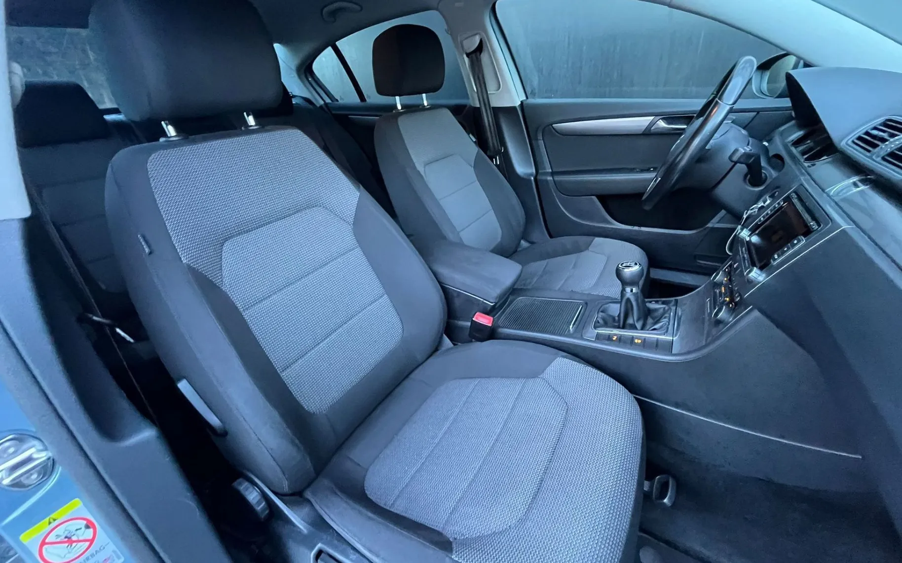 Zunanja slika - VW Passat - 2.0 TDI Comfortline 103kW-2xPDC-ALU-ZELO LEP... - 11