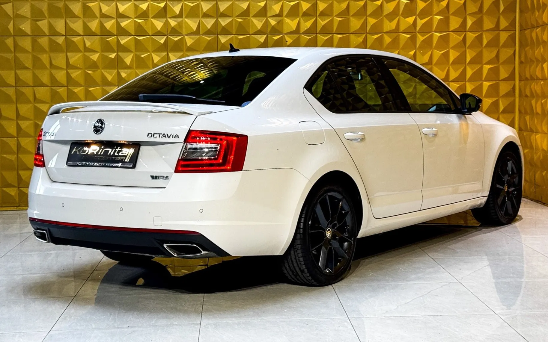 Notranja slika - Škoda Octavia - RS 2.0 TDI AUT.-KAMERA-F1-NAVI-CANTON - 11